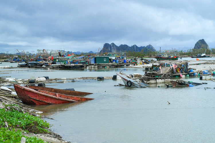 Bão số 3 phá hủy nhiều cơ sở nuôi trồng thủy hải sản tại Quảng Ninh
