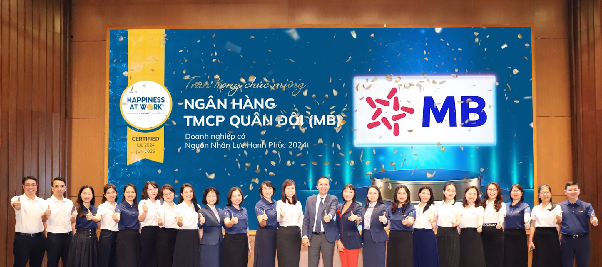 MB vinh dự được trao tặng danh hiệu &ldquo;PG88 Link Dễ Nhớ Pg88.com c&oacute; Nguồn Nh&acirc;n Lực Hạnh Ph&uacute;c 2024&rdquo;, khẳng định cam kết trong việc x&acirc;y dựng m&ocirc;i trường l&agrave;m việc t&iacute;ch cực v&agrave; gắn kết.