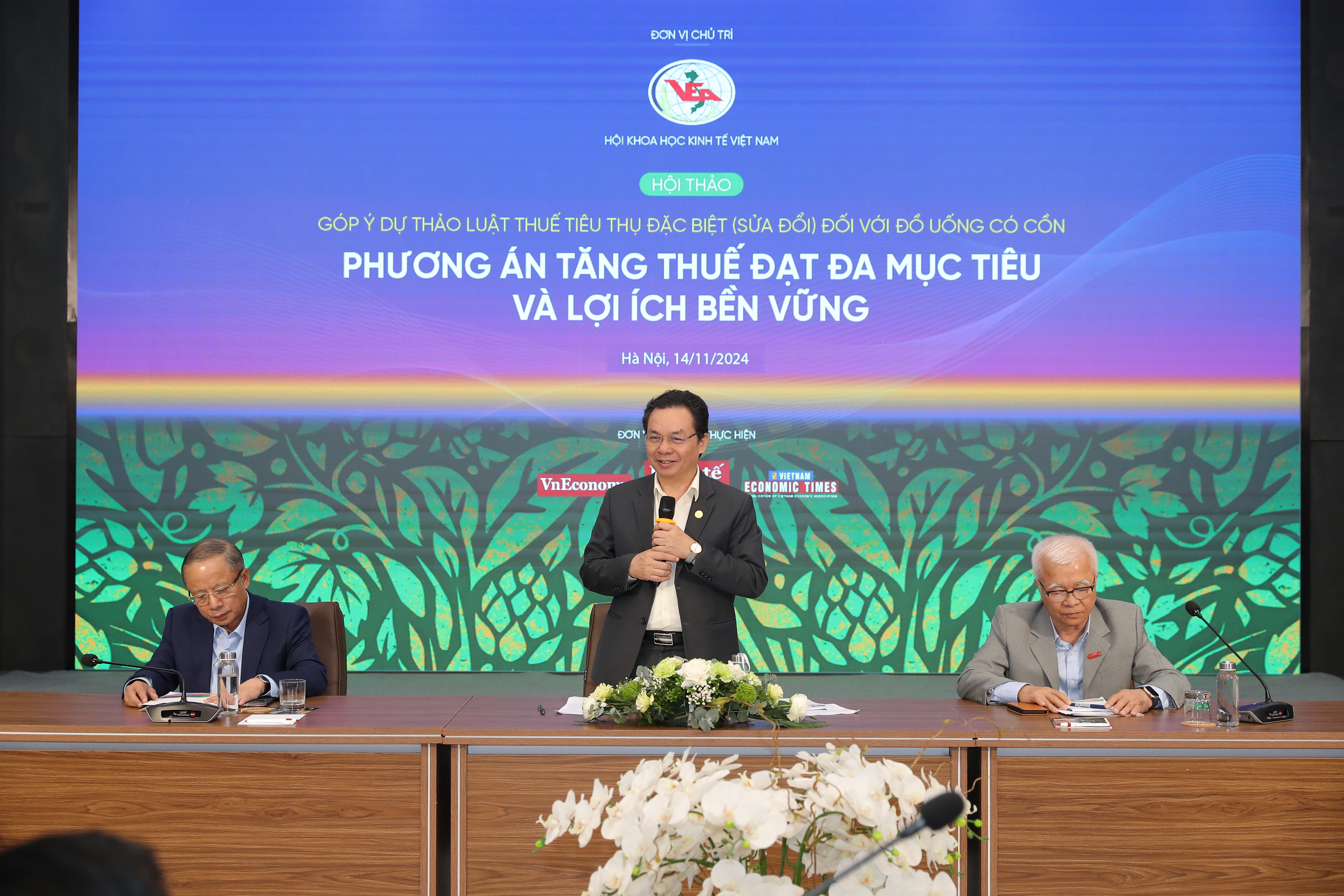 GS.TS Hoàng Văn Cường Ủy viên Ủy ban Pg88ok giải trí thể thao, casino, bắn cá và slot Ngân sách của PG88 ⭐ Link trang chủ số 1 nhà cái PG88 com casino slot, Phó Chủ tịch Hội Khoa học PG88 ⭐ Link trang chủ số 1 nhà cái PG88 com casino slot Việt Nam chủ trì hội thảo (Ảnh: Chu Xuân Khoa)