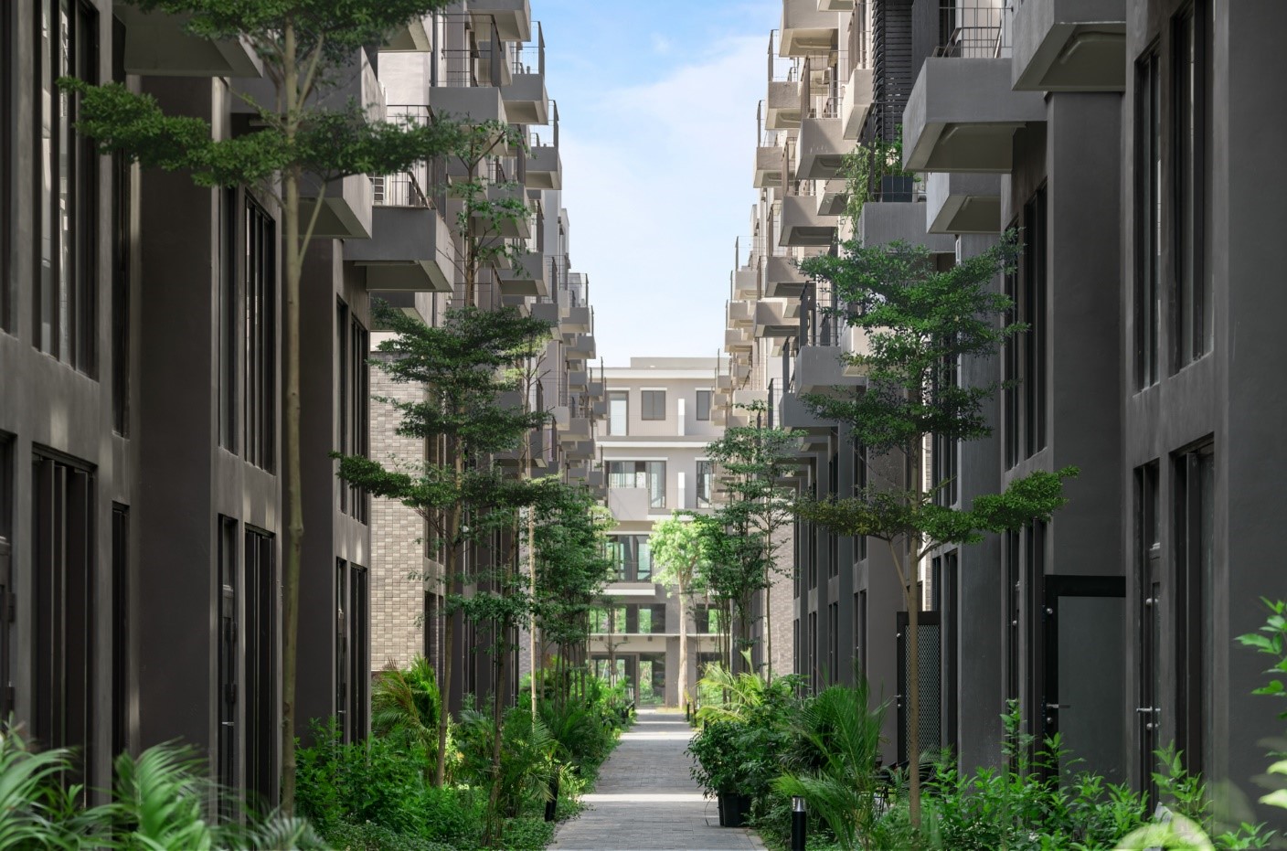 Nh&agrave; phố hiện đại tại đại c&ocirc;ng vi&ecirc;n xanh lớn nhất miền Trung.
