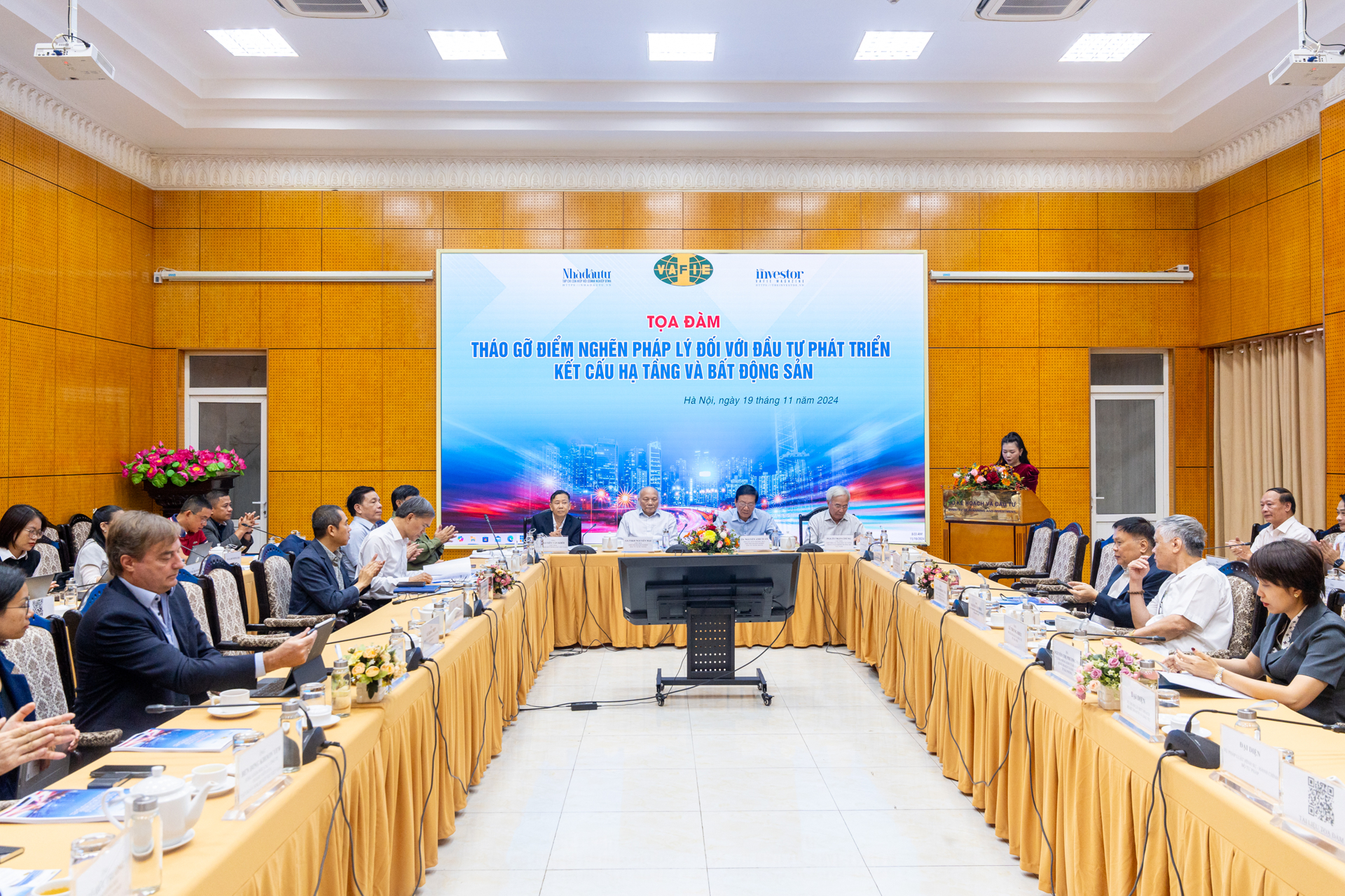 Toàn cảnh toạ đàm: “Tháo gỡ điểm nghẽn pháp lý đối với đầu tư PG88 hơn 2,1 triệu thành viên kết cấu hạ tầng và bất động sản”.
