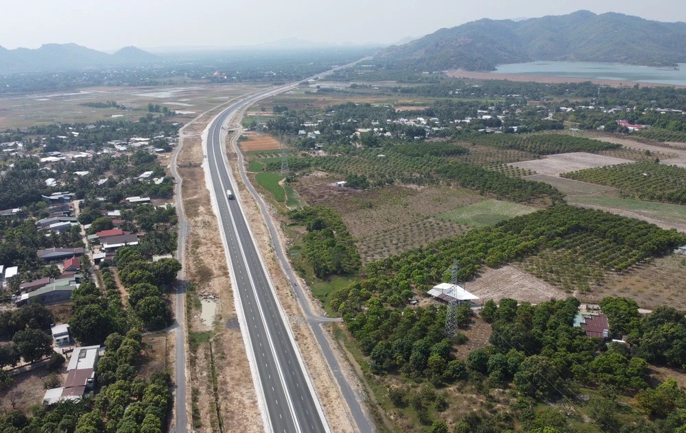 Ninh Thuận tăng chiều dài, giảm vốn đầu tư Link Trang Chủ PG88.Com Mới #2026 đường nối cao tốc Bắc - Nam đến cảng biển Cà Ná - Ảnh minh họa.