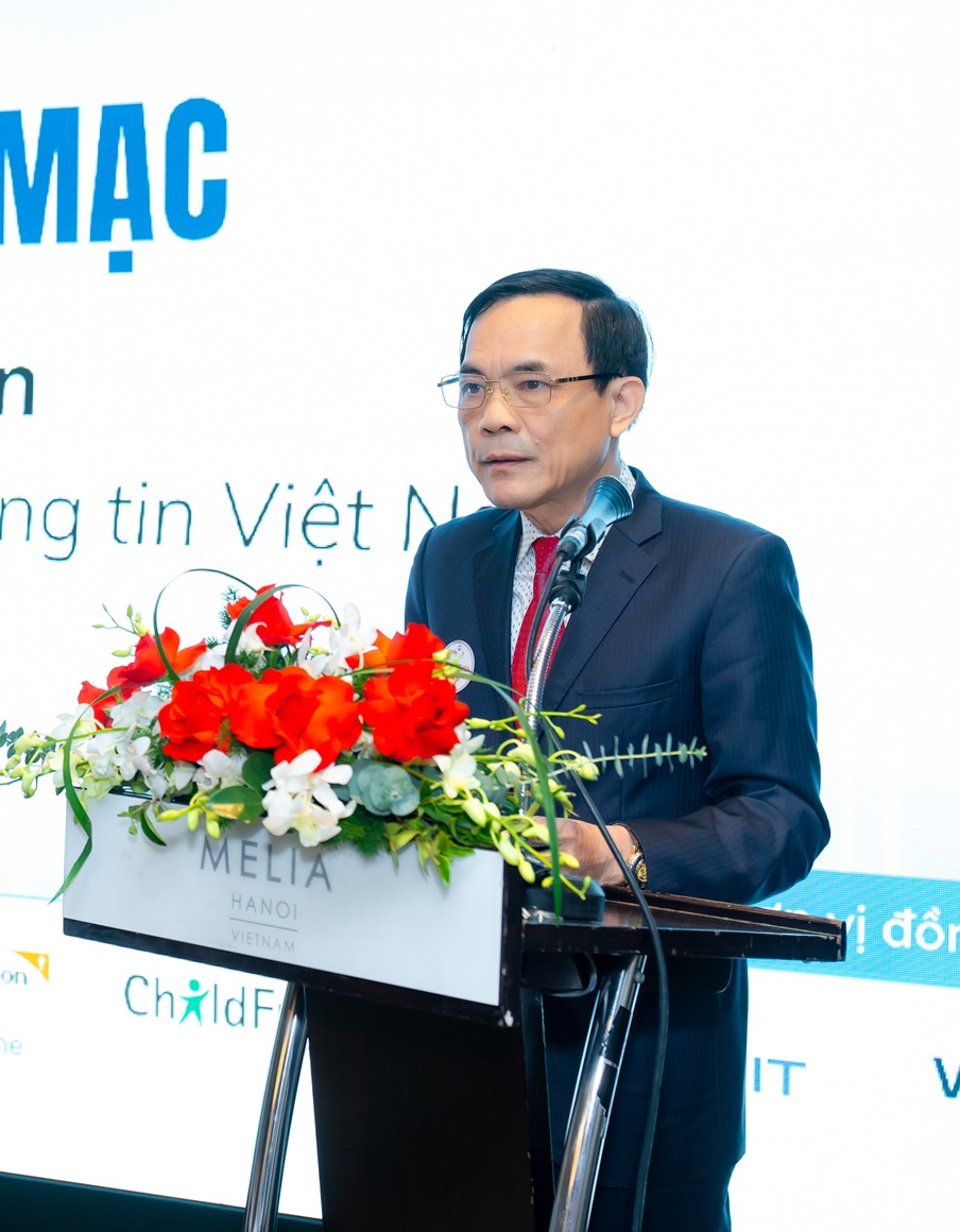 Ch&uacute;ng t&ocirc;i tin rằng, sự kết nối v&agrave; hợp t&aacute;c l&agrave; ch&igrave;a kh&oacute;a để giải quyết c&aacute;c th&aacute;ch thức v&agrave; mang lại hiệu quả cao hơn trong c&ocirc;ng t&aacute;c bảo vệ trẻ em tr&ecirc;n kh&ocirc;ng gian mạng&rdquo;, &ocirc;ng Đặng Vũ Sơn, Ph&oacute; chủ tịch Hiệp hội An to&agrave;n th&ocirc;ng tin Việt Nam.