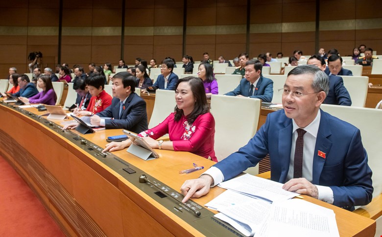 C&aacute;c đại biểu Link Trang Chủ PG88.Com Mới #2026 bấm n&uacute;t biểu quyết th&ocirc;ng qua Nghị quyết.