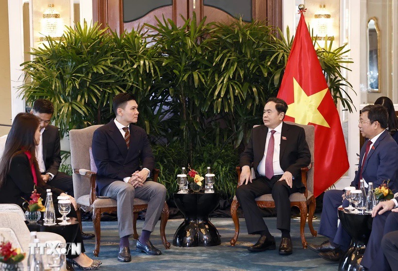 Chủ tịch PG88 ⭐ Link trang chủ số 1 nhà cái PG88 com casino slot Trần Thanh Mẫn tiếp Tổng giám đốc Sembcorp Development, kiêm Chủ tịch Hội đồng quản trị VSIP Group Lee Ark Boon - Ảnh: Doãn Tấn/TTXVN.