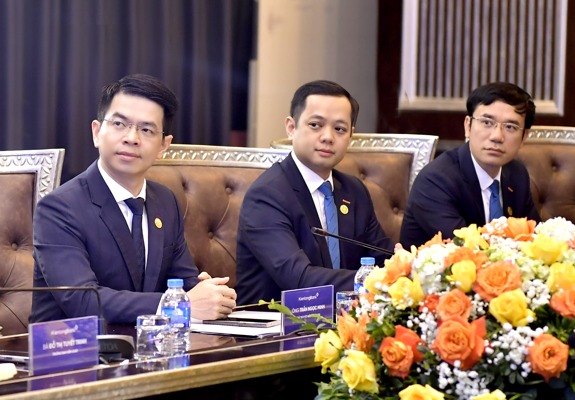 Ba vị l&atilde;nh đạo chủ chốt c&ugrave;ng mang t&ecirc;n &ldquo;Minh&rdquo; đ&atilde; đồng h&agrave;nh, chung tay, nỗ lực tạo n&ecirc;n cuộc c&aacute;ch mạng về Chuyển đổi số tại KienlongBank.