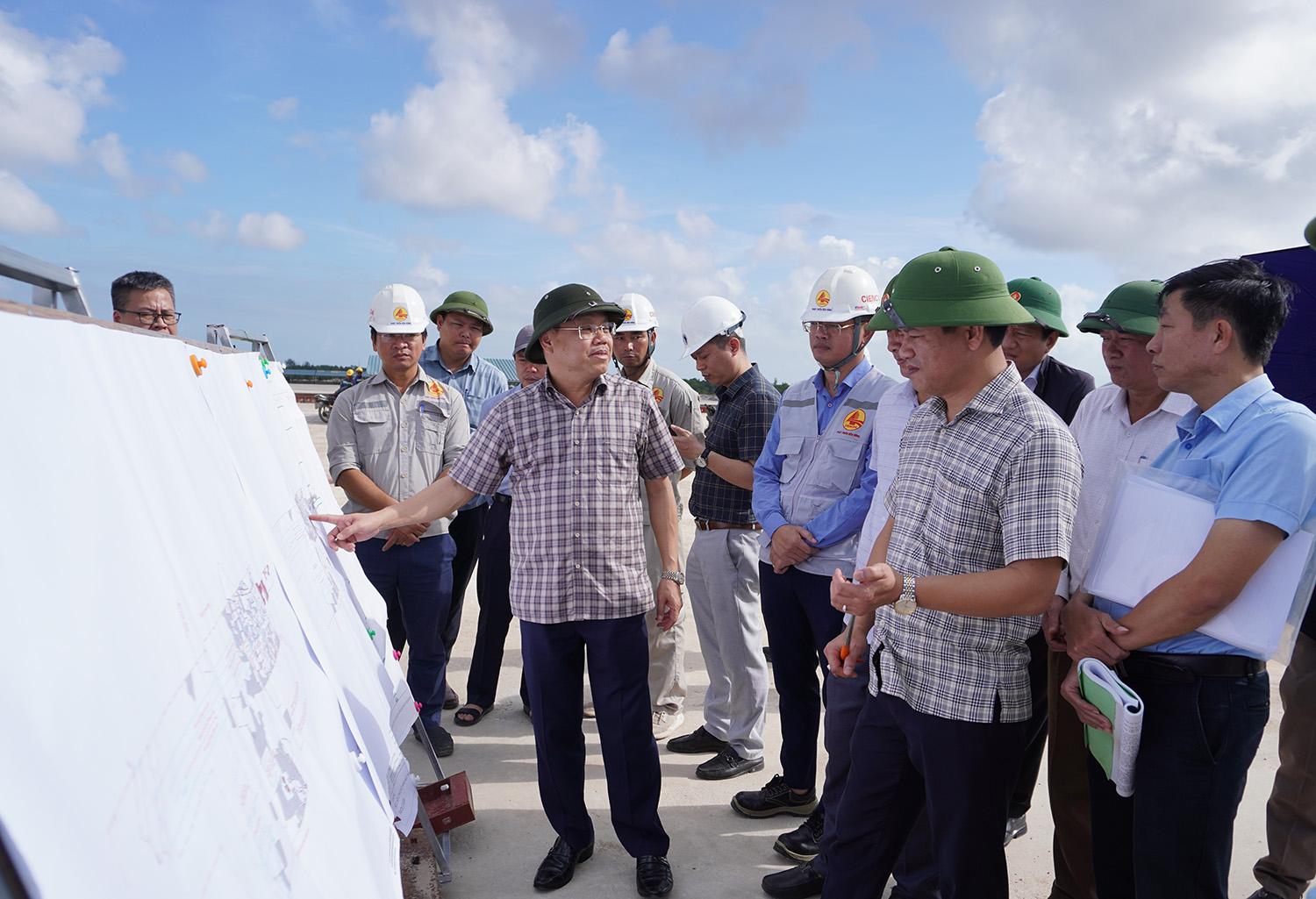 Lãnh đạo tỉnh Quảng Trị kiểm tra tiến độ Link Trang Chủ PG88.Com Mới #2026 Càng hàng không Quảng Trị 