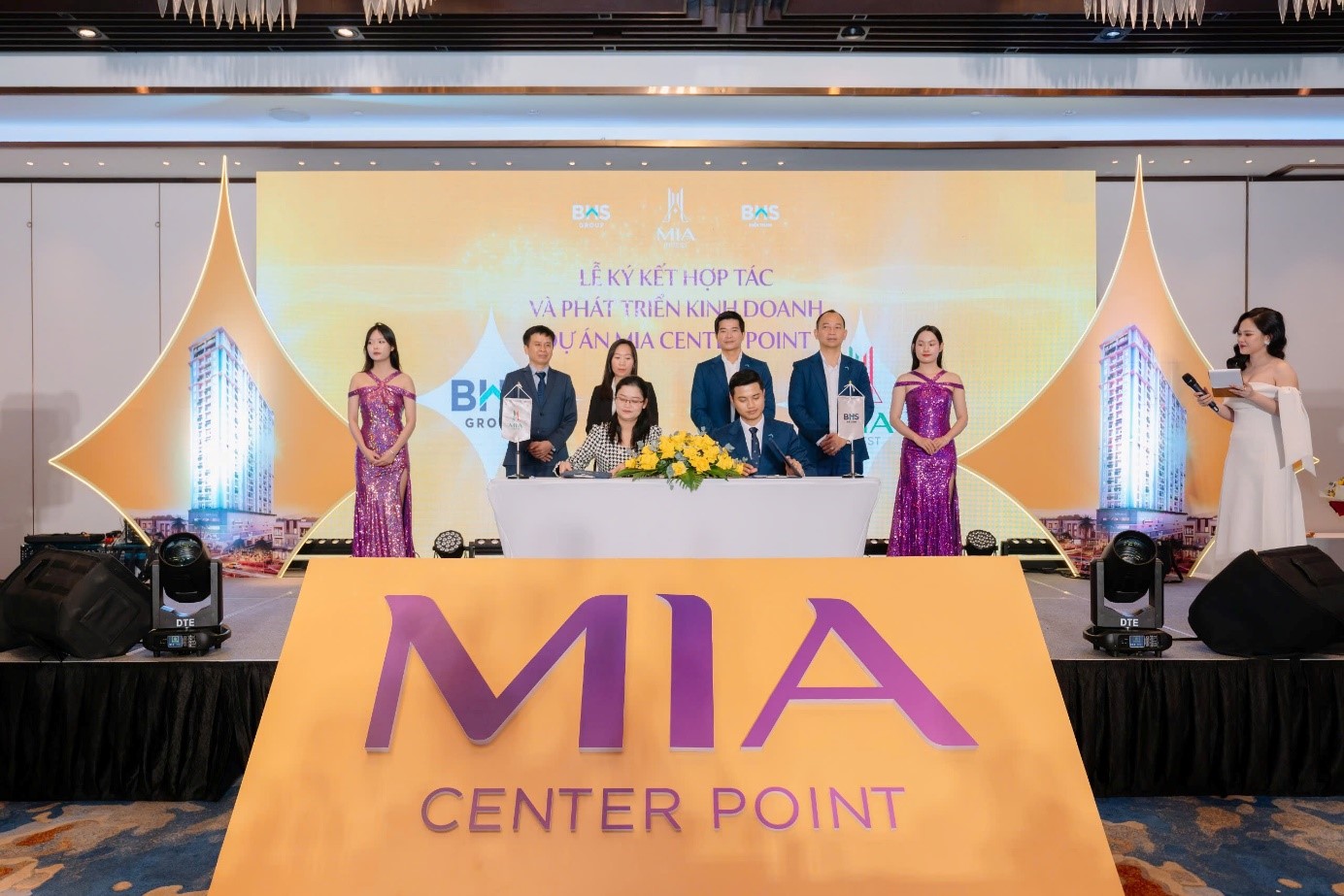 Lễ k&yacute; kết hợp t&aacute;c chiến lược giữa chủ Pg88vn Trang Chủ Chính Thức MIA Invest v&agrave; BHS Group.