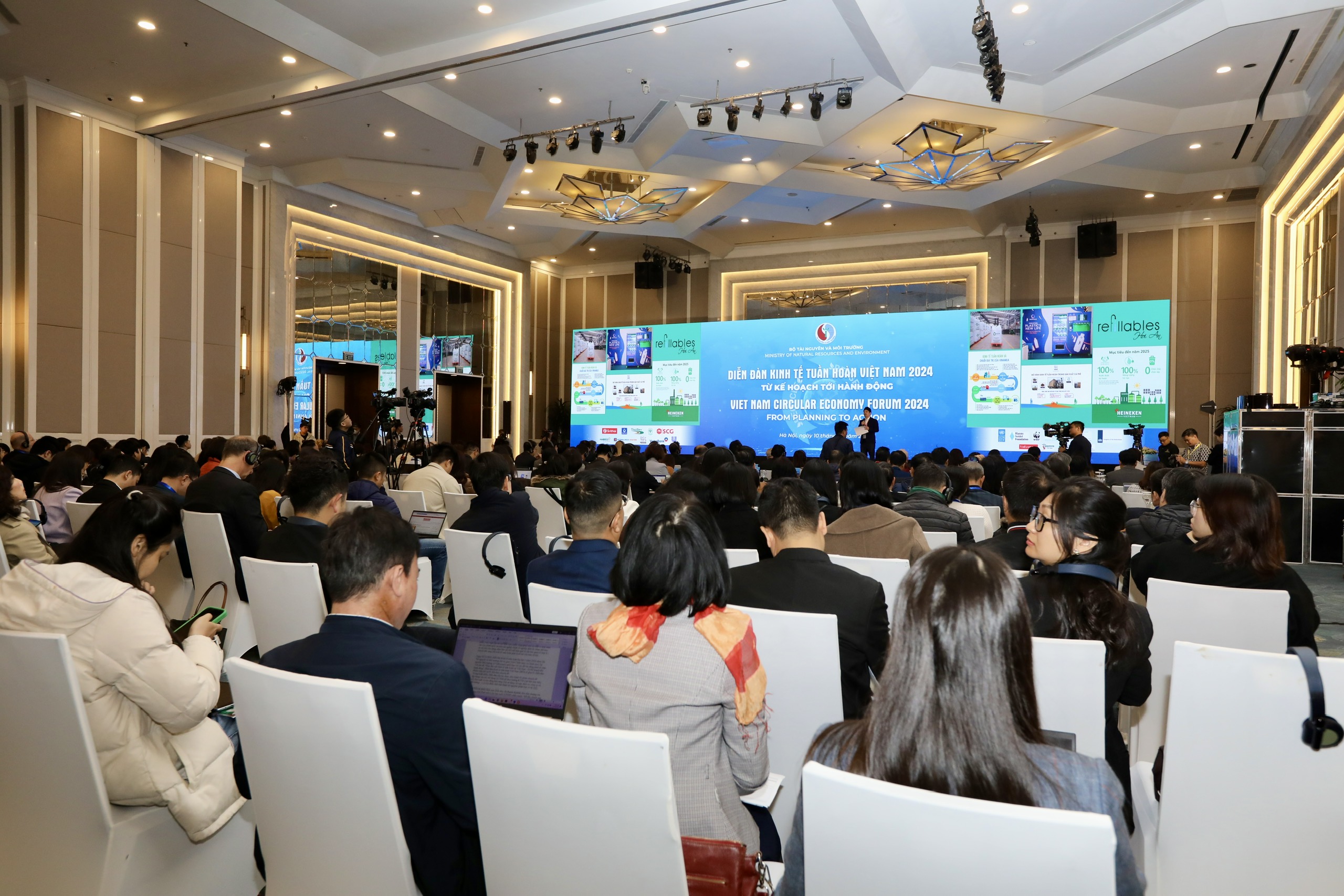 To&agrave;n cảnh diễn đ&agrave;n Link Trang Chủ PG88.Com Mới #2026 tuần ho&agrave;n Việt Nam 2024. Ảnh: Việt Dũng.