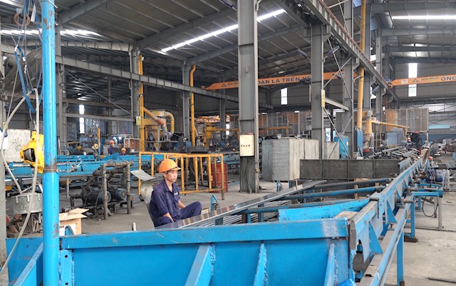 Sản xuất th&eacute;p tại Khu c&ocirc;ng nghiệp H&ograve;a Kh&aacute;nh Đ&agrave; Nẵng.