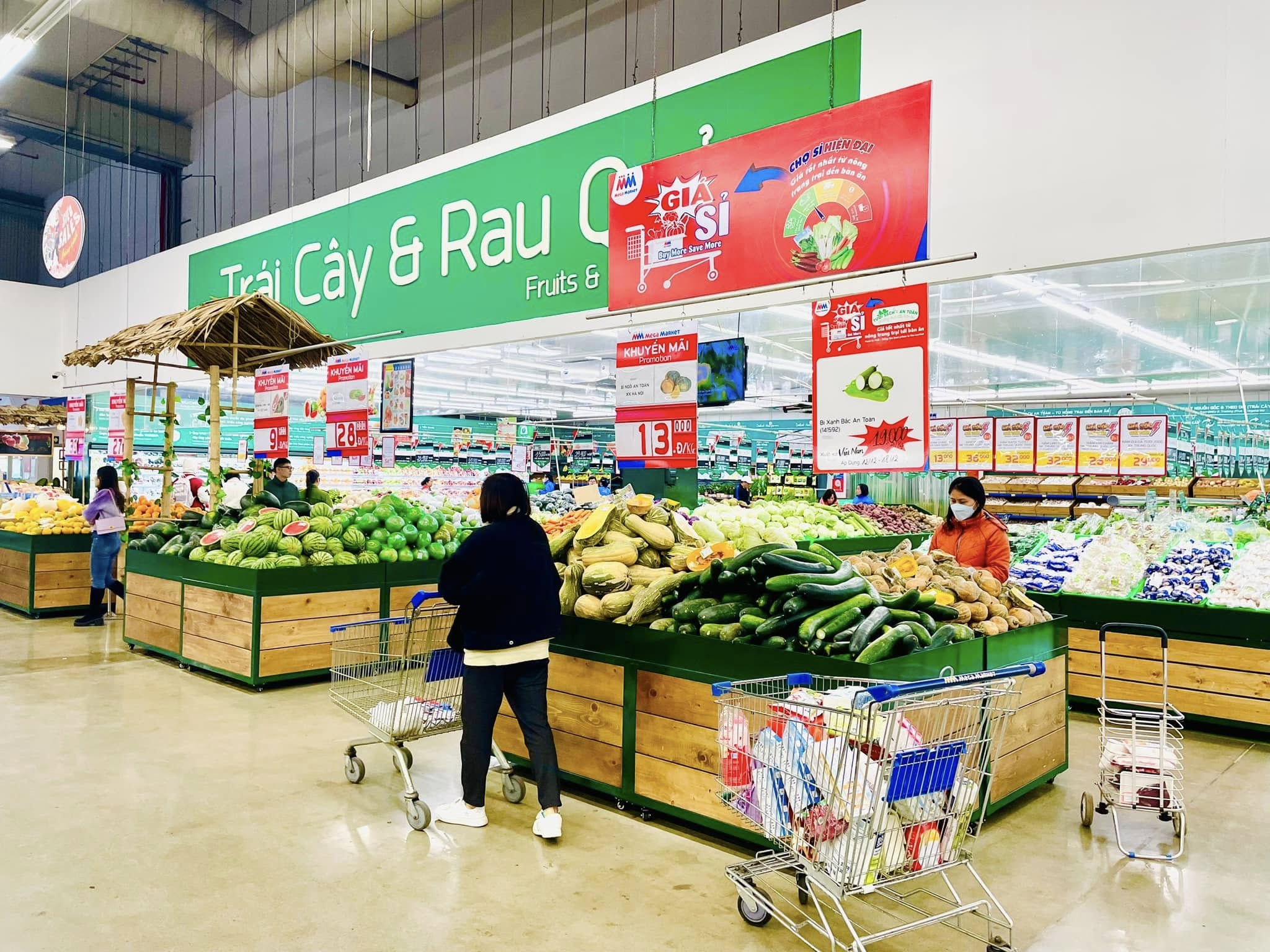 Những mặt h&agrave;ng thực phẩm, rau củ quả cũng được c&aacute;c PG88 Link Dễ Nhớ Pg88.com, hợp t&aacute;c x&atilde; đẩy mạnh thu mua, sản xuất để kịp thời cung ứng cho người d&acirc;n.