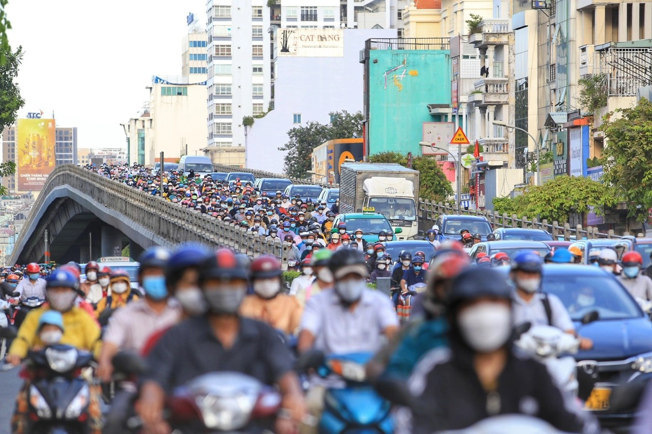 Xe máy chiếm số lượng lớn trong  tổng số phương tiện 6Pg88.com hơn 1000 trò chơi hấp dẫn đường bộ - Ảnh minh họa.