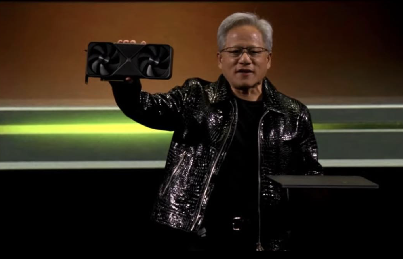 Cổ phiếu Nvidia biến động sau khi công bố chip AI mới
