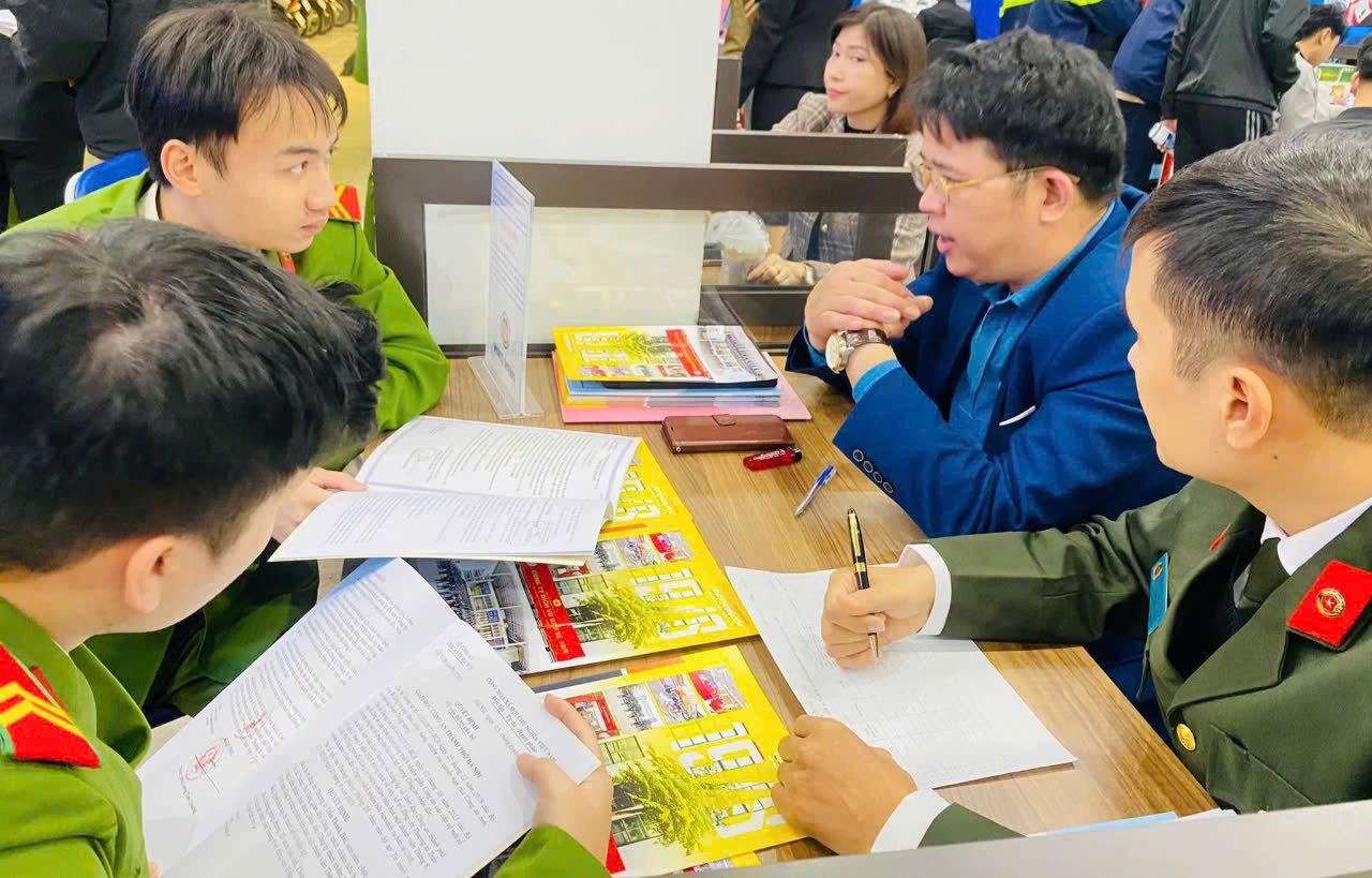 PG88 Link Dễ Nhớ Pg88.com tham gia tuyển dụng tại phi&ecirc;n việc l&agrave;m.