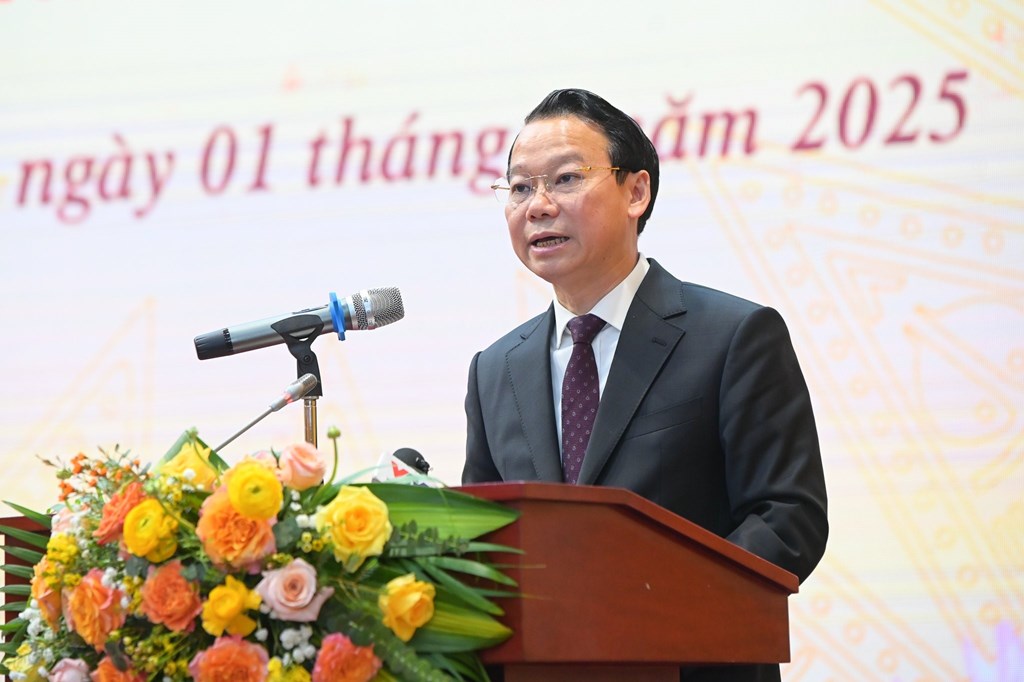 Bộ trưởng Bộ N&ocirc;ng nghiệp v&agrave; M&ocirc;i trường Đỗ Đức Duy: 