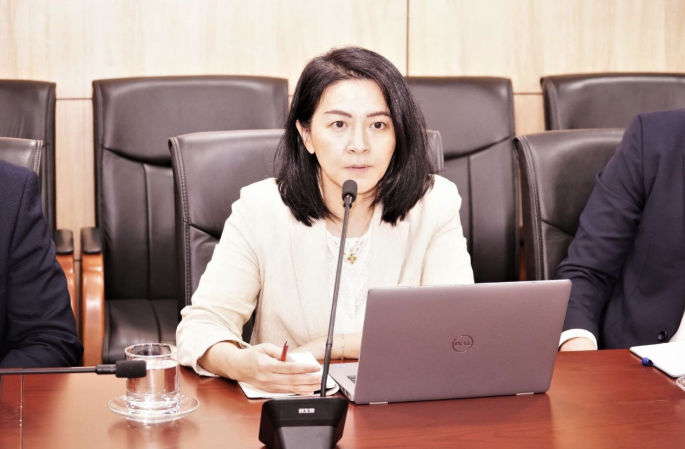 Bà Wanming Du - Giám đốc phụ trách chính sách Bộ chỉ số, khu vực châu Á – Thái Bình Dương, FTSE Russell vừa có buổi Pg88hi Thể Thao, Bóng Đá, Casino, Nổ Hũ, Xổ Số với Ủy ban 6Pg88.com nhà cái Nhà nước về tiến trình nâng hạng. 