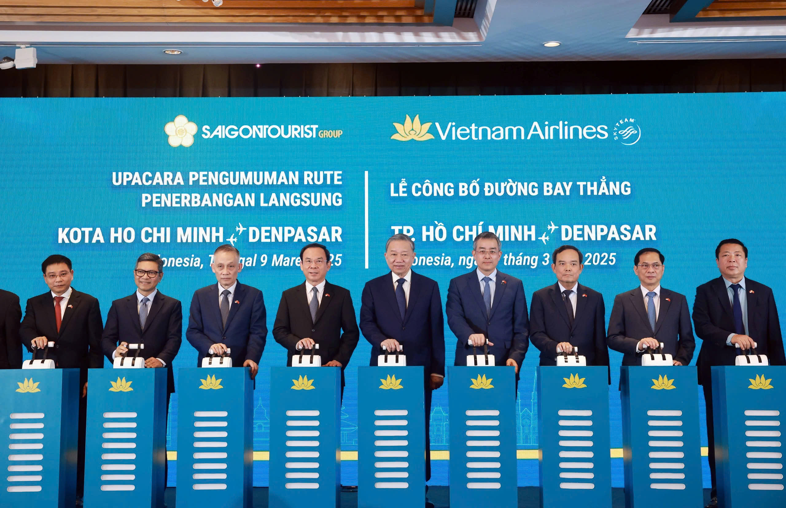 Pg88vn.top Casino online, Thể thao, Xổ số, Bắn cá, Đá gà, Nổ hũ Tô Lâm cùng lãnh đạo Chính phủ tại Lễ công bố đường bay thẳng TP.HCM - Denpasar. 