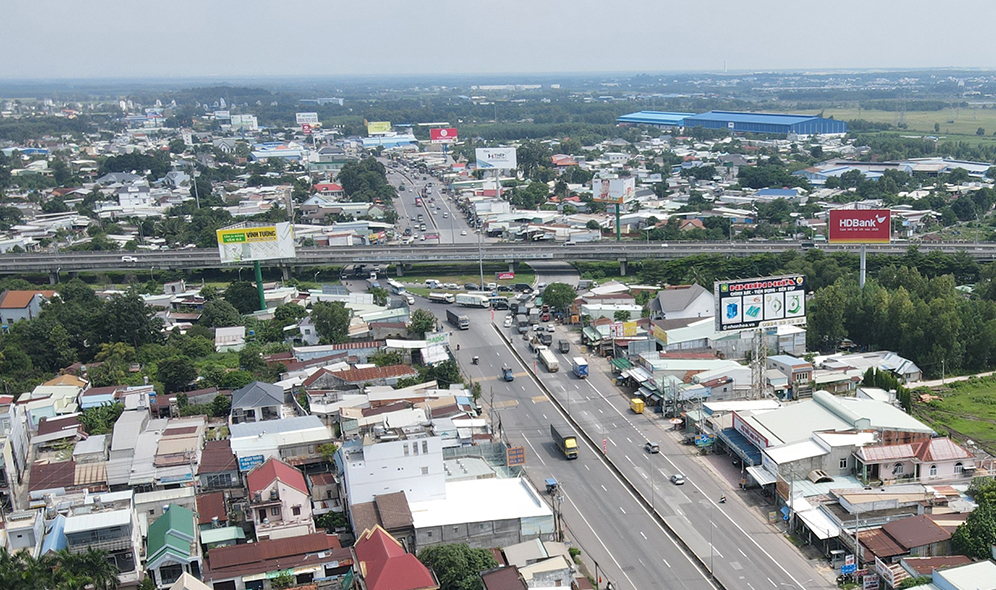 UBND tỉnh Đồng Nai kiến nghị Pg88ok ưu đãi đăng ký bổ sung hầm chui hay nút giao không đồng mức liên thông hoàn chỉnh nhằm giải quyết tình trạng kẹt xe trên quốc lộ 51. Ảnh: P.Tùng