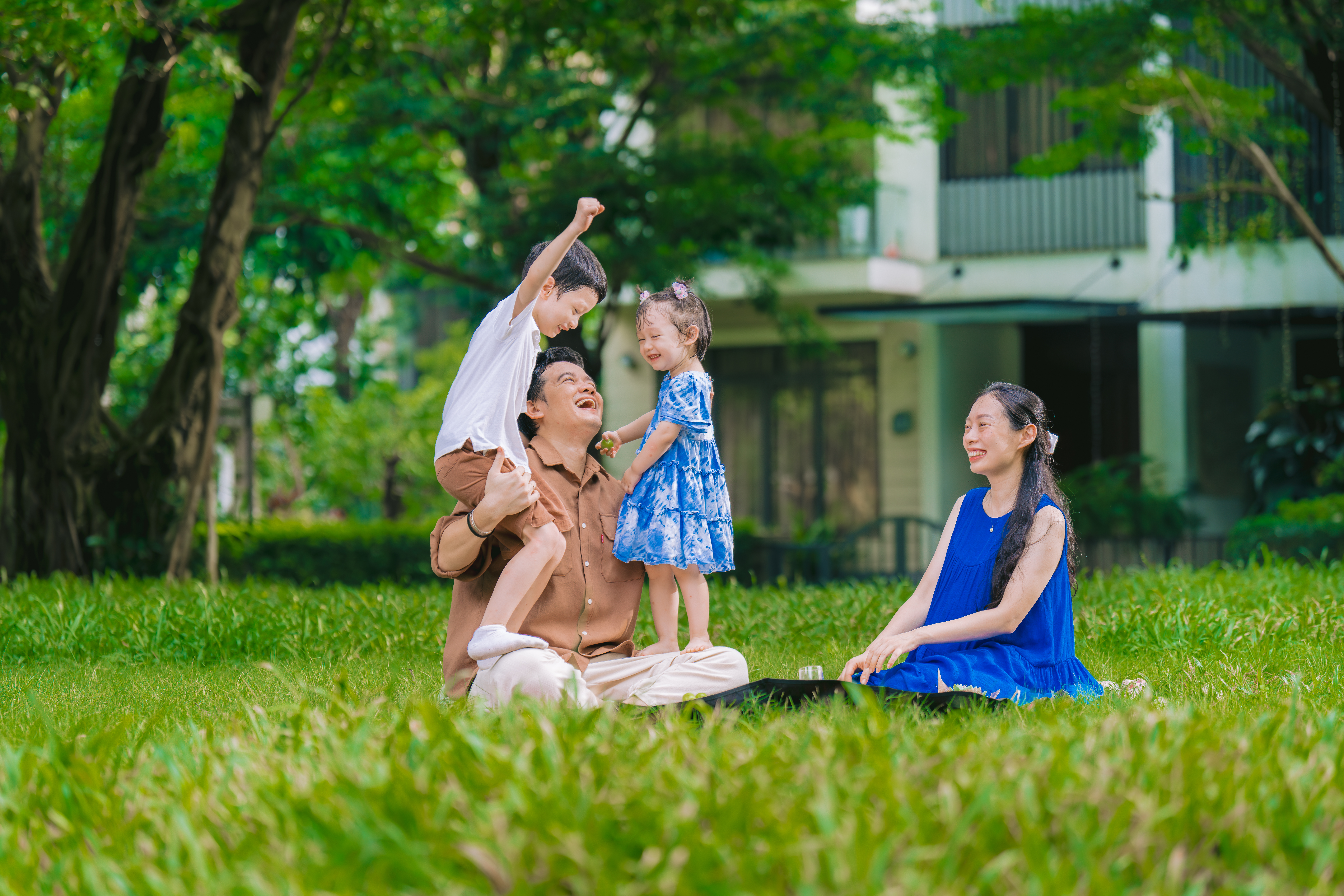 Gia đ&igrave;nh anh Khu&ecirc; c&oacute; nhiều thời gian b&ecirc;n nhau nhờ tiết kiệm thời gian di chuyển.