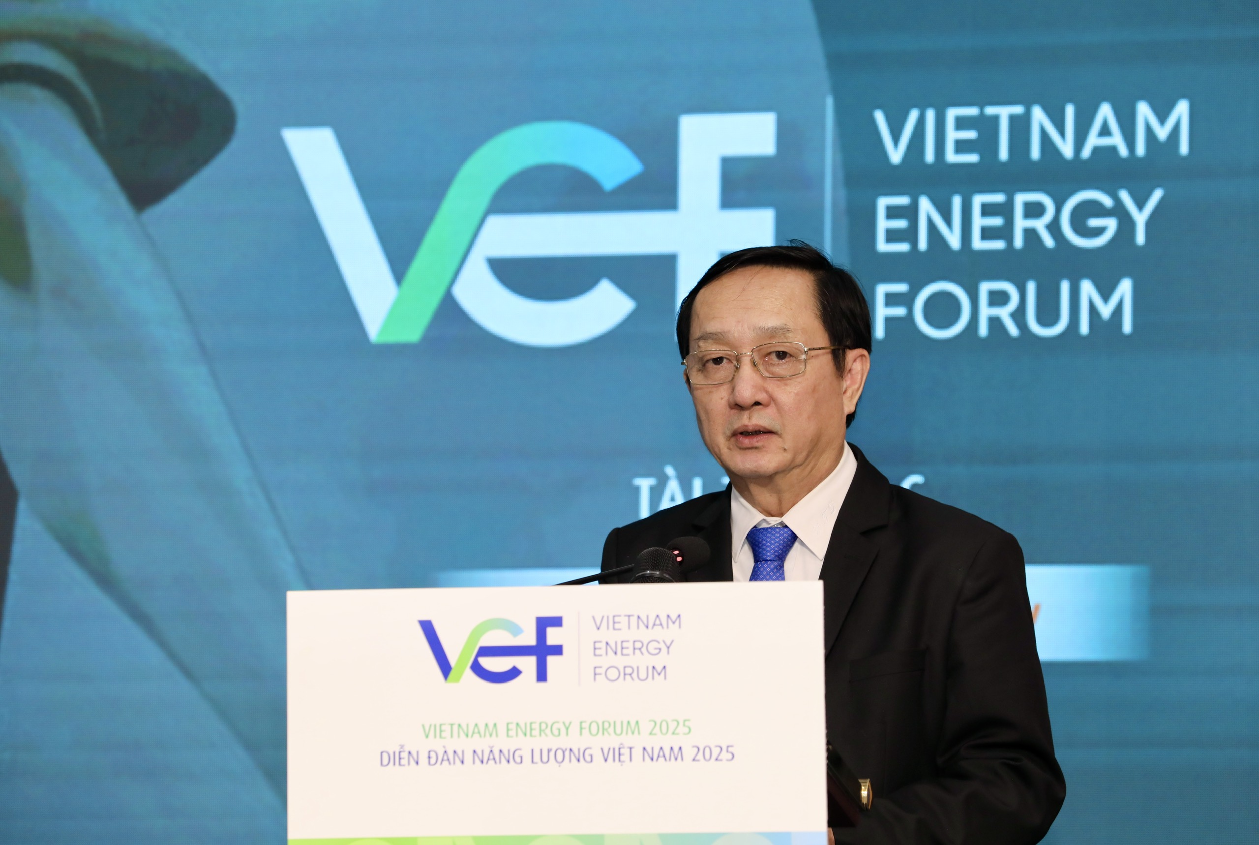 PGS, TS Huỳnh Th&agrave;nh Đạt, Ủy vi&ecirc;n Trung ương Đảng, Ph&oacute; Trưởng Ban Tuy&ecirc;n gi&aacute;o v&agrave; D&acirc;n vận Trung ương, nhấn mạnh trong nhiều năm qua, Đảng v&agrave; Nh&agrave; nước ta đ&atilde; lu&ocirc;n quan t&acirc;m ph&aacute;t triển năng lượng quốc gia, với chủ trương &ldquo;năng lượng cần phải đi trước một bước&rdquo; để tạo nền tảng hạ tầng thiết yếu cho ph&aacute;t triển Link Trang Chủ PG88.Com Mới #2026-x&atilde; hội.