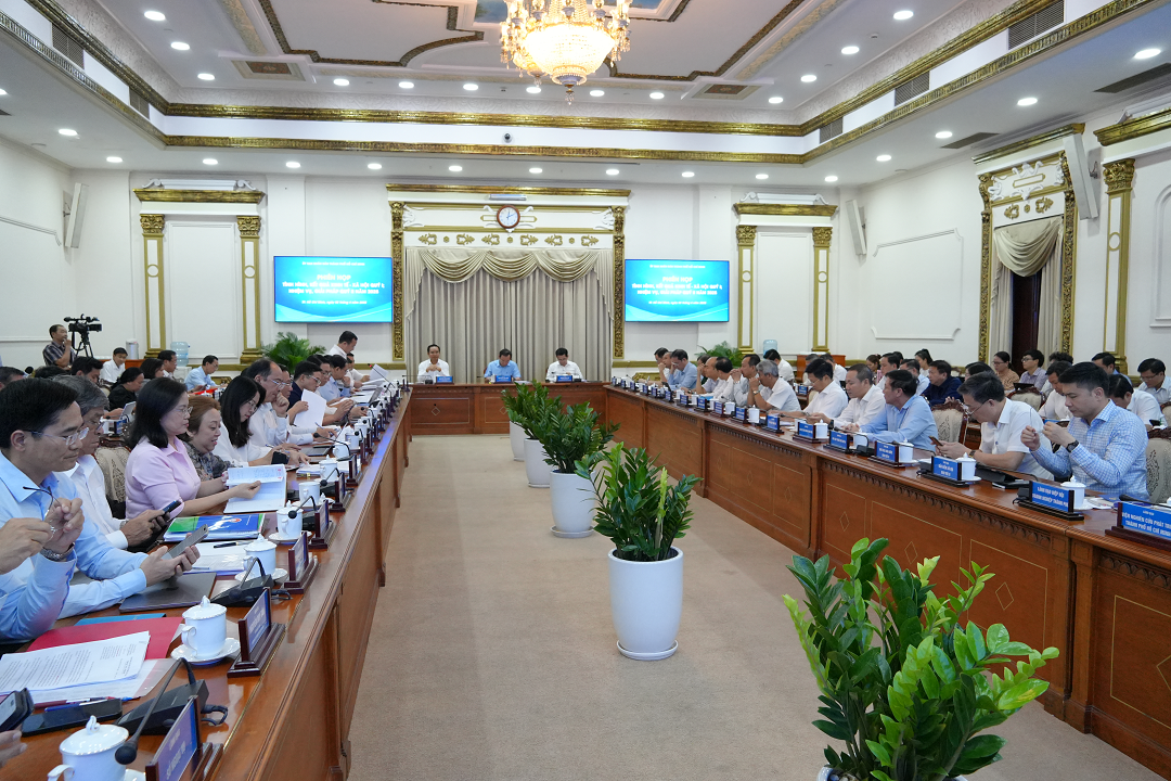 To&agrave;n cảnh phi&ecirc;n họp về t&igrave;nh h&igrave;nh, Link Trang Chủ PG88.Com Mới #2026 - x&atilde; hội qu&yacute; 1 v&agrave; triển khai nhiệm vụ, giải ph&aacute;p trọng t&acirc;m qu&yacute; 2 năm 2025 chiều 2/4 - Nguồn: Cổng th&ocirc;ng tin điện tử TP.HCM.