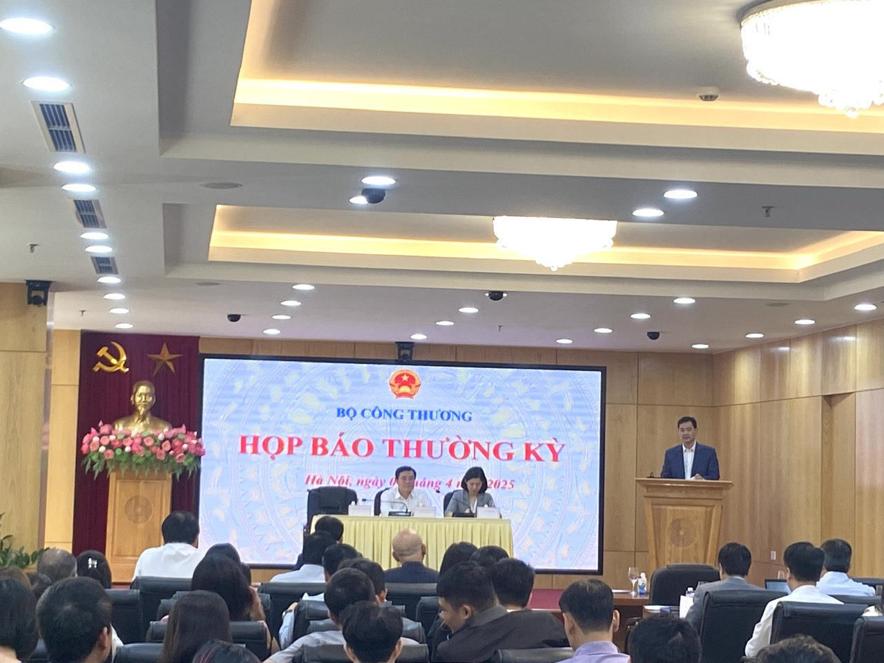 Thứ trưởng Nguyễn Sinh Nhật Tân: Chủ trương xuyên suốt của Việt Nam là đa dạng hoá thị trường
