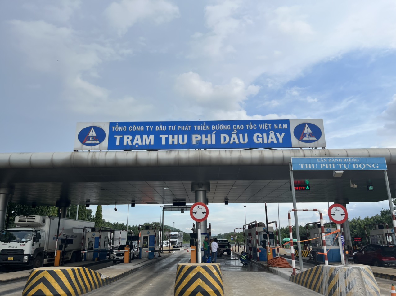 Cao tốc TP.HCM - Long Thành - Dầu Giây tăng mức thu phí xe từ ngày 5/5
