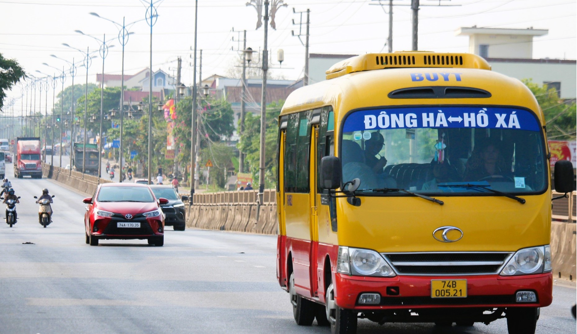 Quảng Trị thông qua 14 nghị quyết lớn