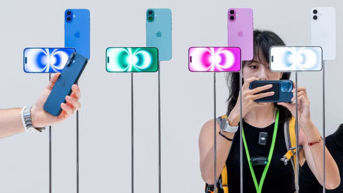 Mỹ sẽ áp thuế quan riêng với smartphone, máy tính và hàng điện tử trong 1-2 tháng tới