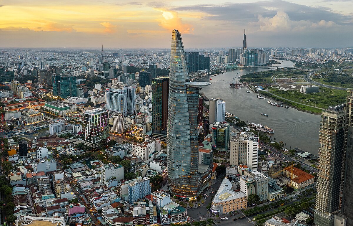 TP.HCM thông qua chủ trương sắp xếp đơn vị hành chính, giảm còn 102 xã, phường