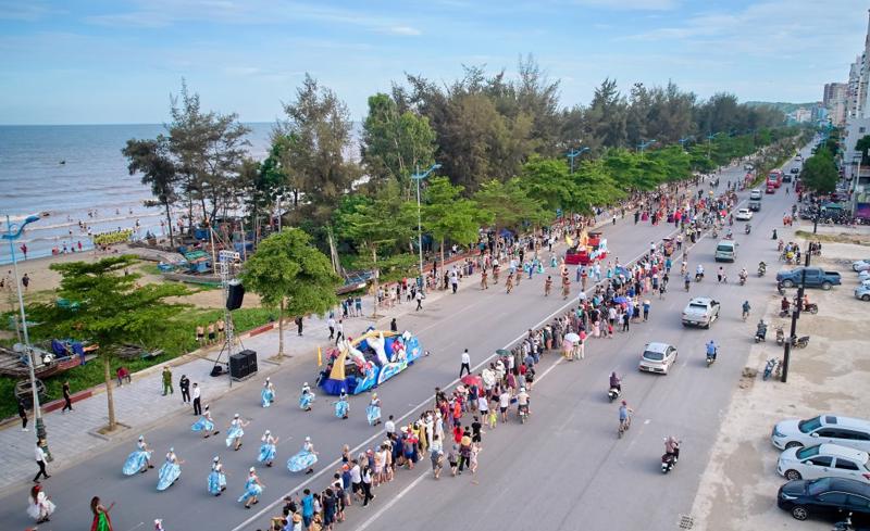 Du lịch Thanh Hoá “chuyển mình” mạnh mẽ, doanh thu đạt gần 130.000 tỷ đồng