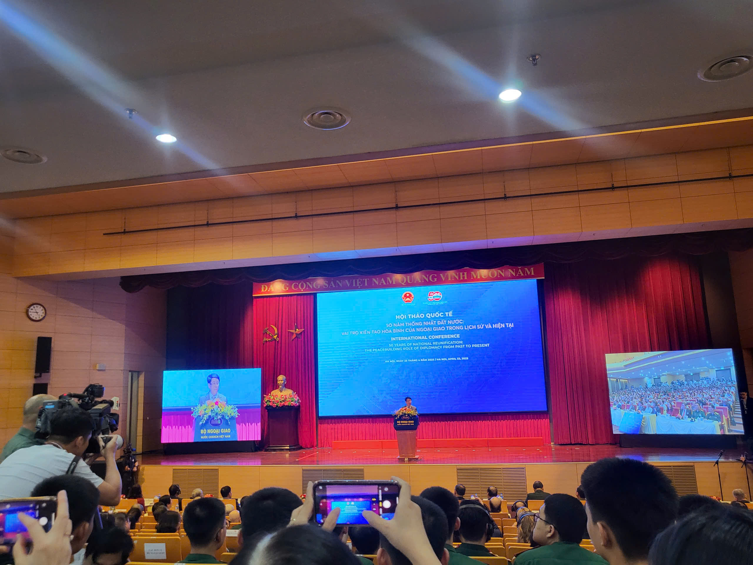 Chủ tịch nước Lương Cường: 