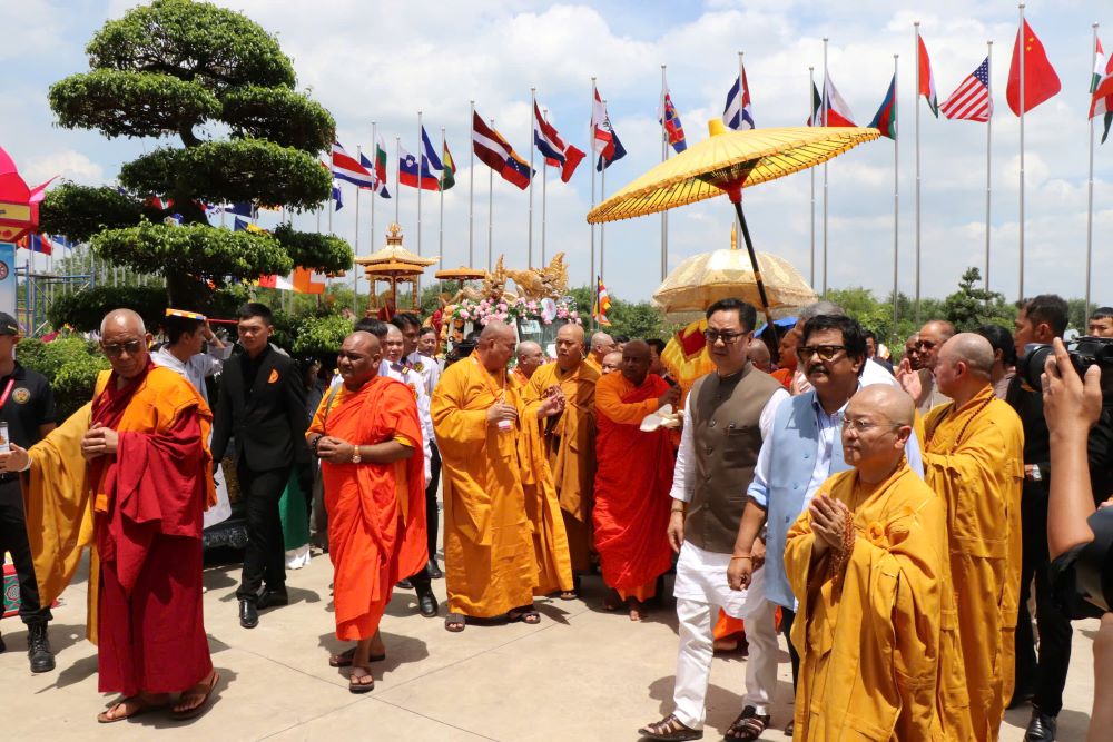 Rước X&aacute; lợi Đức Phật về đến nơi diễn ra Đại lễ Vesak Li&ecirc;n hợp quốc.