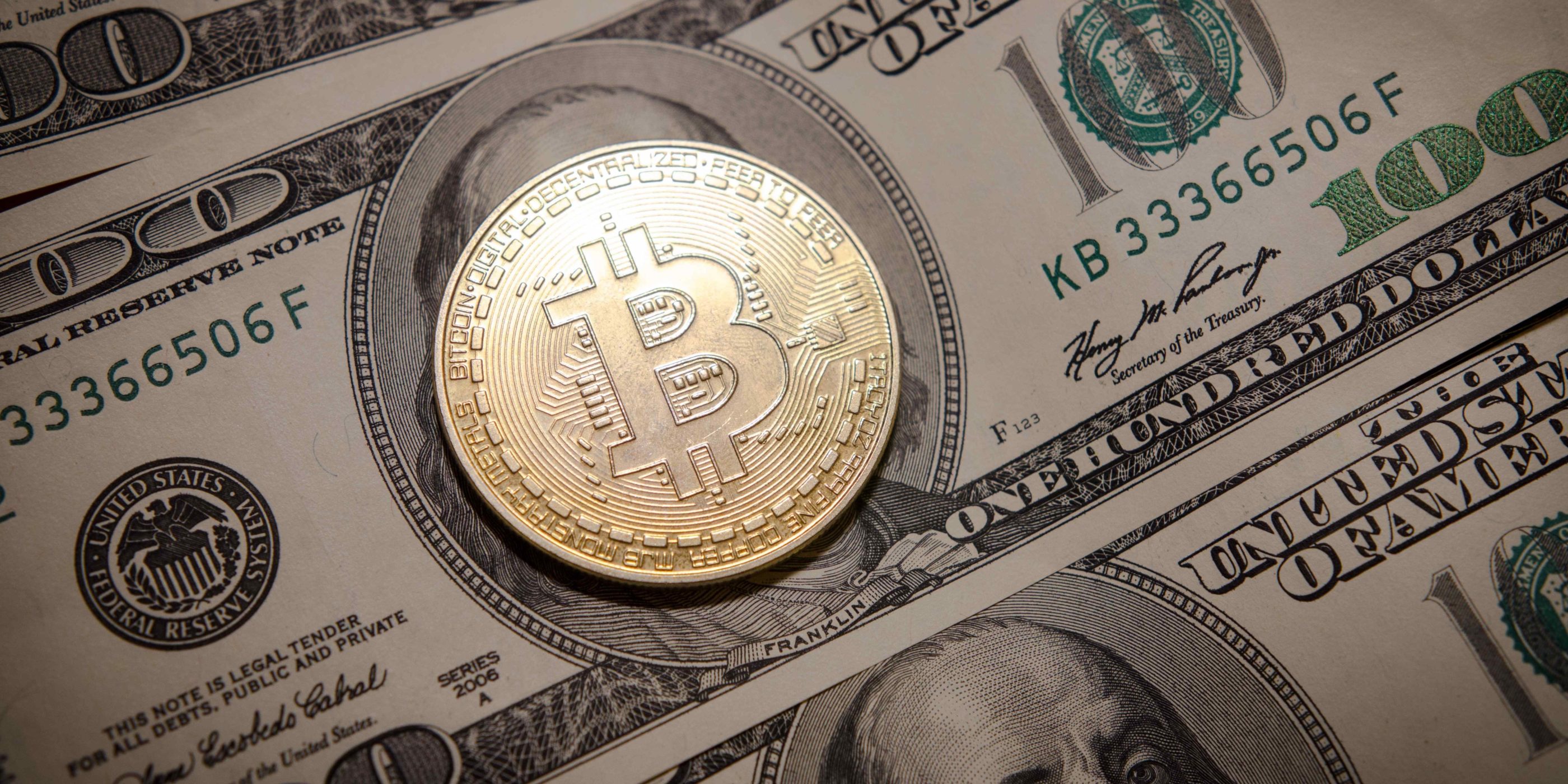Tuy nhiên, người dân Anh vẫn có thể dùng tiền vay để mua stablecoin. 