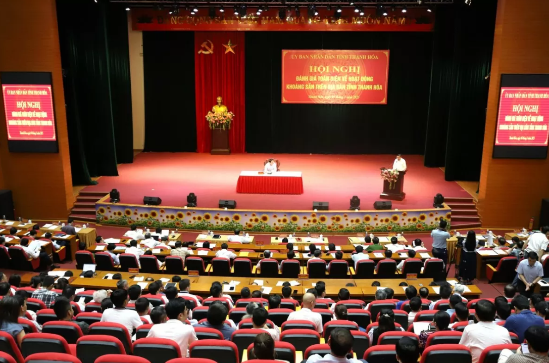 To&agrave;n cảnh hội nghị
