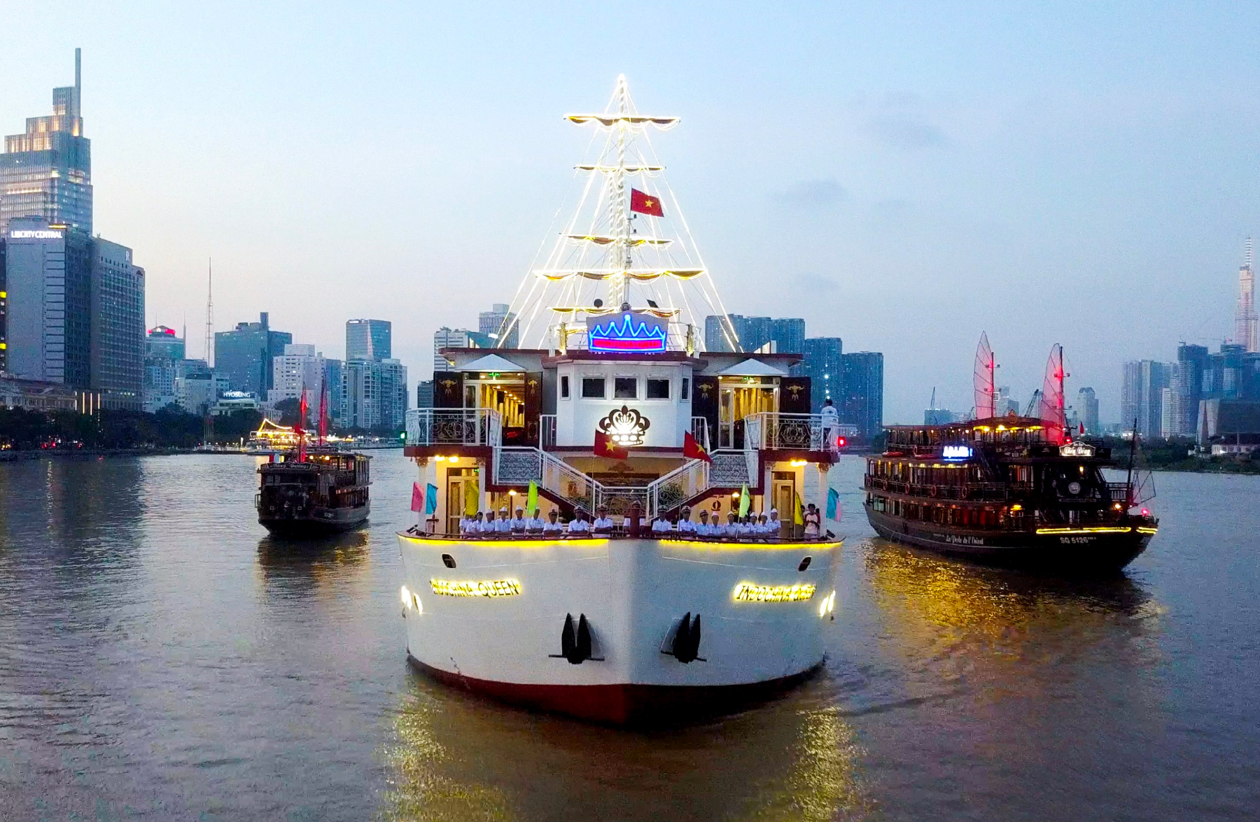 C&ocirc;ng ty lữ h&agrave;nh mong muốn th&uacute;c đẩy du lịch đường s&ocirc;ng, đưa d&ograve;ng kh&aacute;ch quay trở lại tấp nập cả ng&agrave;y lẫn đ&ecirc;m.