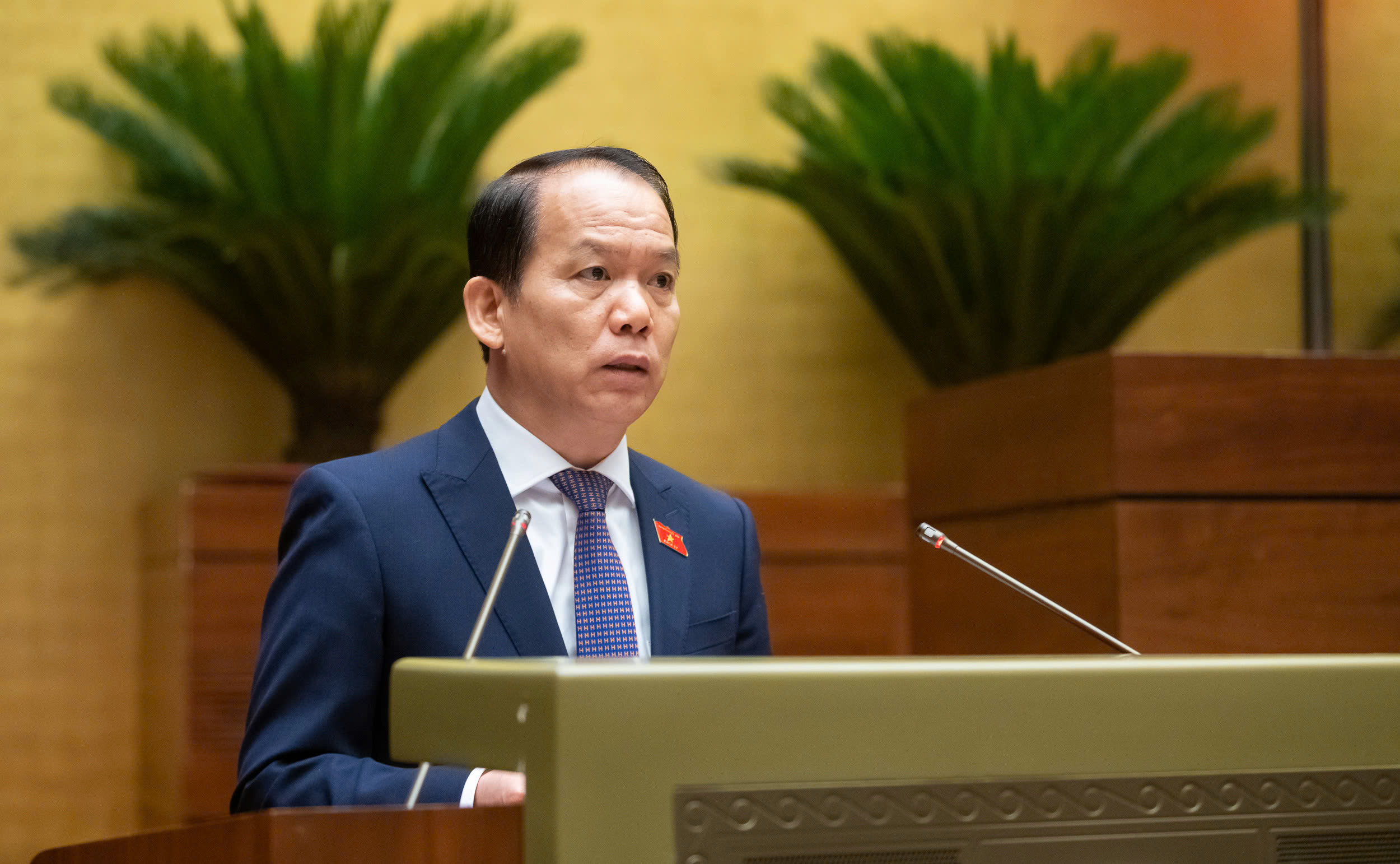 Chủ nhiệm Ủy ban Ph&aacute;p luật v&agrave; Tư ph&aacute;p của Link Trang Chủ PG88.Com Mới #2026 Ho&agrave;ng Thanh T&ugrave;ng tr&igrave;nh b&agrave;y B&aacute;o c&aacute;o thẩm tra. Ảnh: Quochoi.vn.