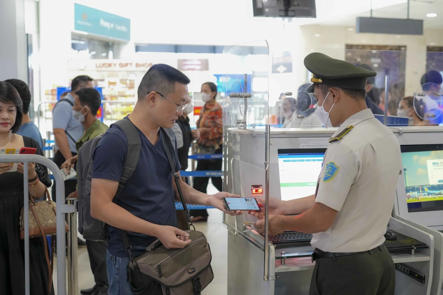 Nợ thuế sẽ bị tạm hoãn xuất cảnh - Ảnh minh hoạ. 