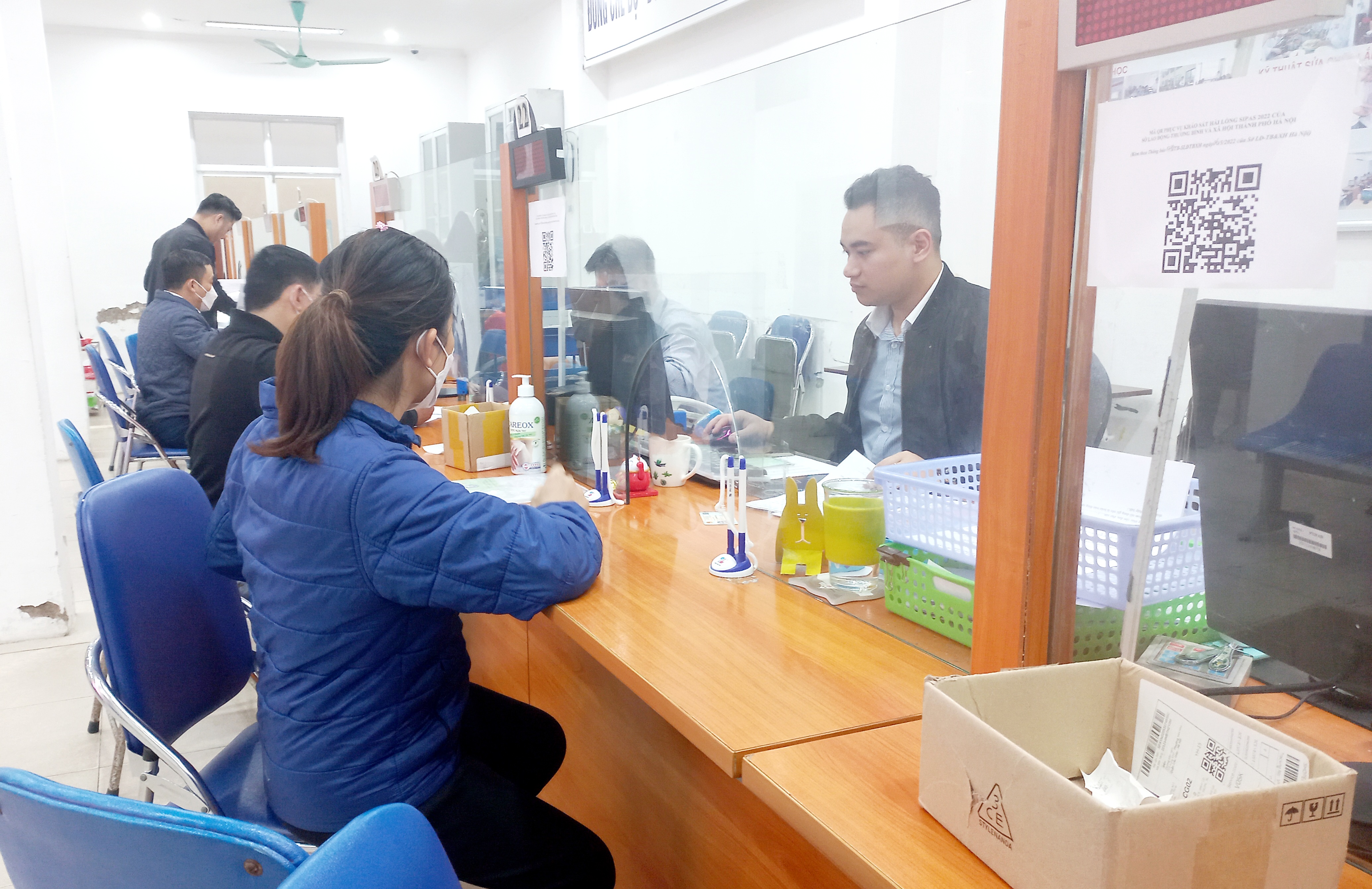 Giải quyết c&aacute;c chế độ ch&iacute;nh s&aacute;ch cho người c&aacute;n bộ, c&ocirc;ng chức trong qu&aacute; tr&igrave;nh sắp xếp bộ m&aacute;y. Ảnh minh họa: TH.