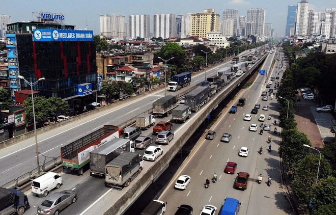 Mùa cao điểm du lịch, vận tải tháng 7 duy trì đà tăng ổn định