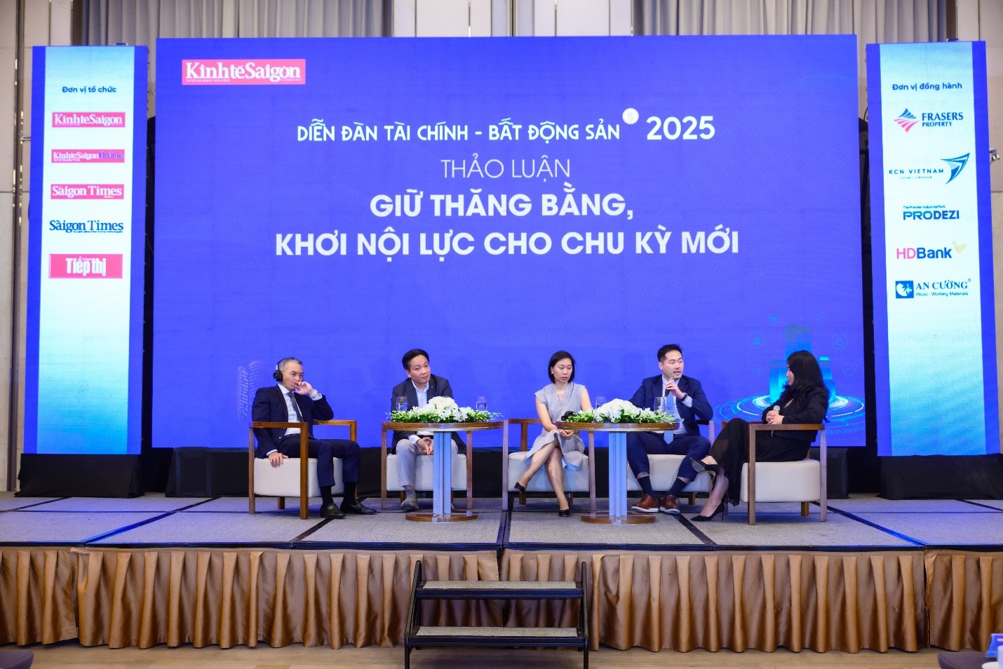 Phiên thảo luận về bất động sản PG88 Trang chủ nhà cái top 1 tại sự kiện Diễn đàn Pg88ok giải trí thể thao, casino, bắn cá và slot - Bất động sản 2025.