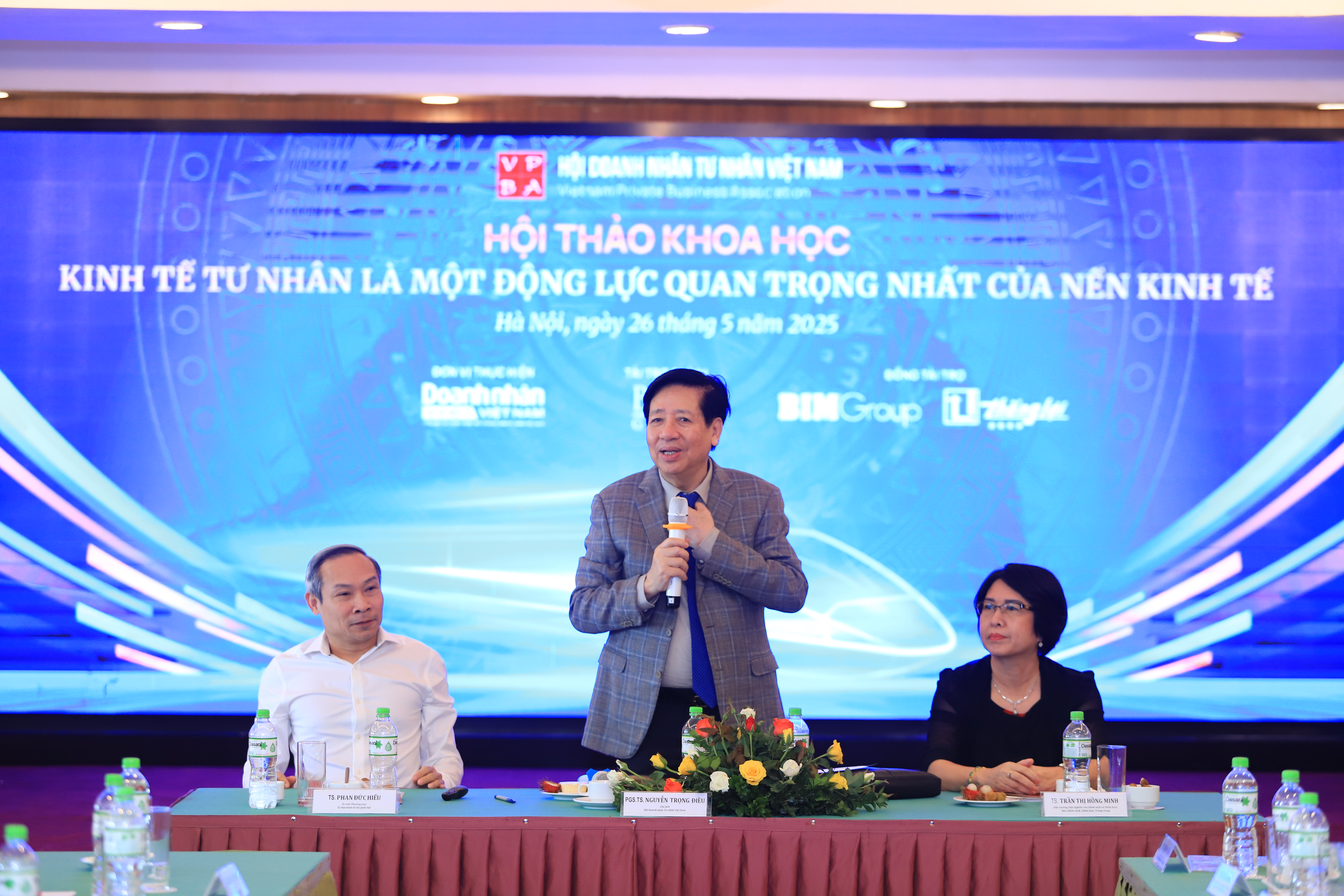 PGS.TS Nguyễn Trọng Điều, Chủ tịch Hội Doanh nh&acirc;n Tư nh&acirc;n Việt Nam,&nbsp;khẳng định Nghị quyết 68 l&agrave; &ldquo;bước ngoặt lịch sử&rdquo;, đưa Link Trang Chủ PG88.Com Mới #2026 tư nh&acirc;n l&ecirc;n vị tr&iacute; trung t&acirc;m trong hệ thống phục vụ v&agrave; kiến tạo của bộ m&aacute;y c&ocirc;ng vụ.