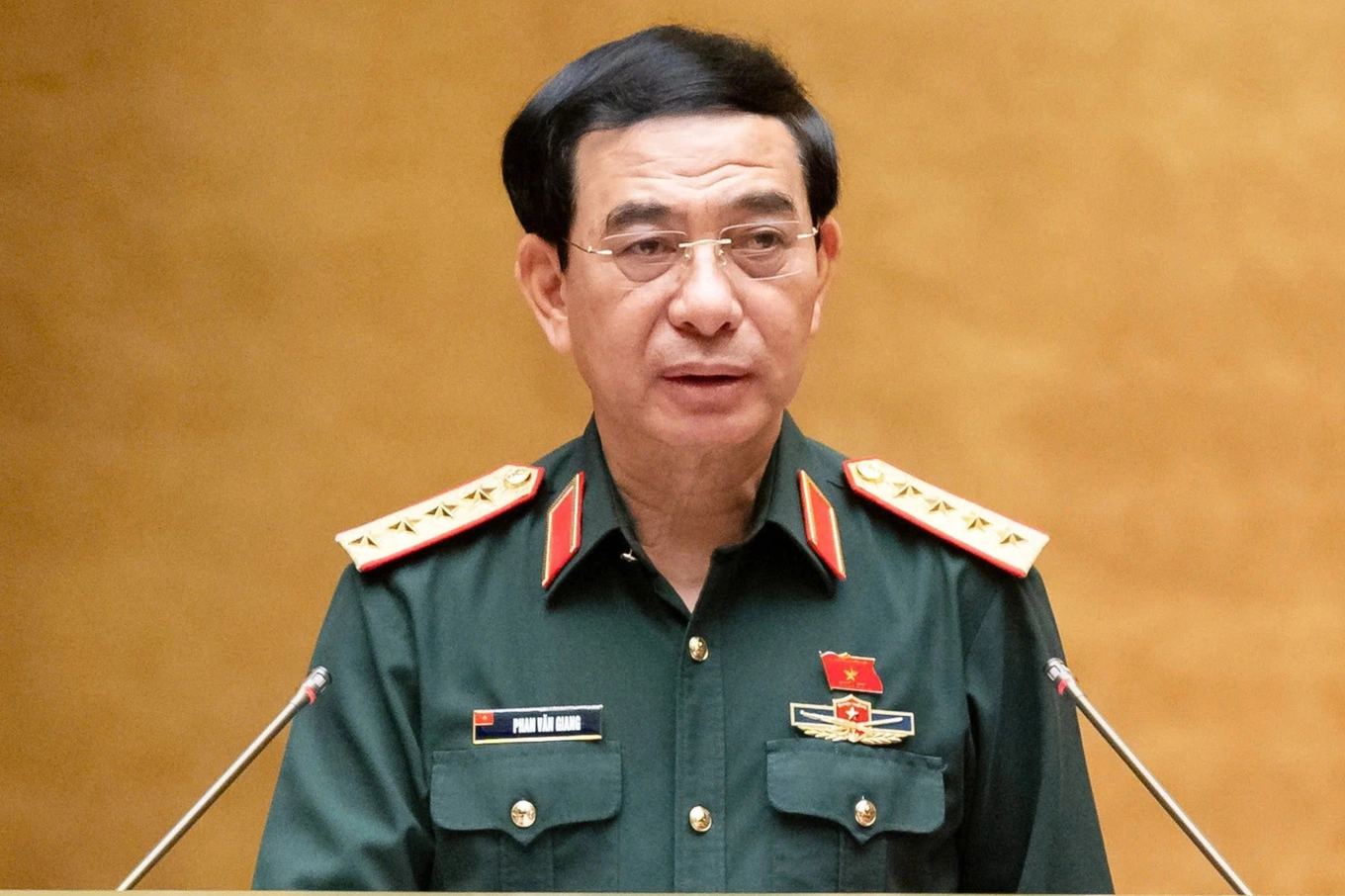 Đại tướng Phan Văn Giang, Bộ trưởng Bộ Quốc phòng trình PG88 ⭐ Link trang chủ số 1 nhà cái PG88 com casino slot Link Trang Chủ PG88.Com Mới #2026 Luật Tình trạng khẩn cấp chiều ngày 27/5.