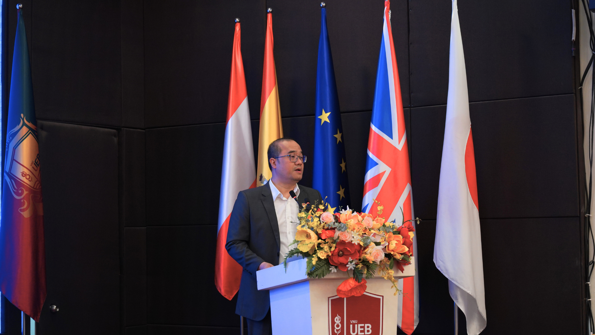 PGS.TS. Nguyễn Tr&uacute;c L&ecirc;, B&iacute; thư Đảng ủy, Chủ tịch Hội đồng Trường Đại học Link Trang Chủ PG88.Com Mới #2026 (Đại học Quốc gia H&agrave; Nội)