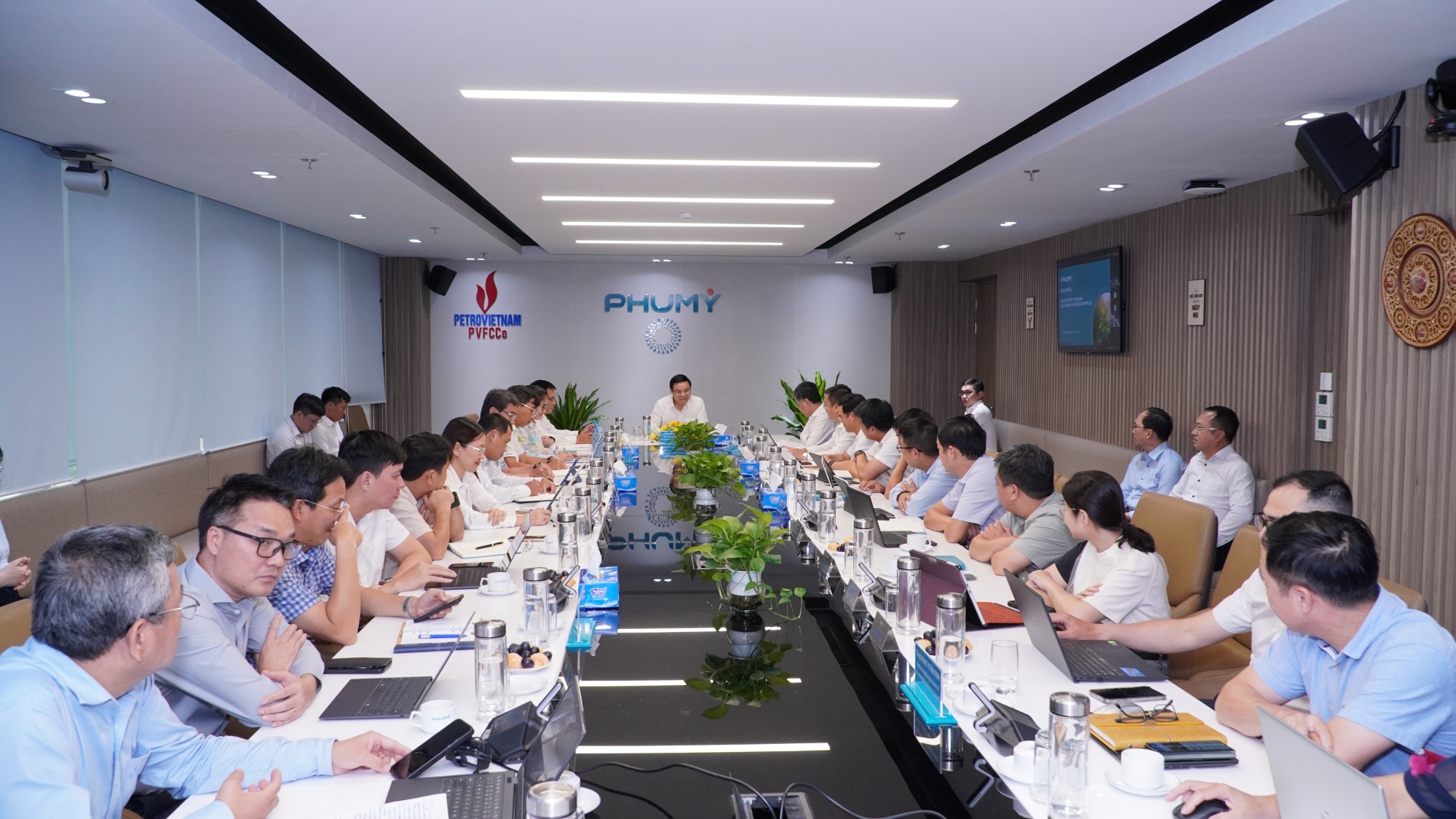 Chủ tịch HĐTV Petrovietnam Lê Mạnh Hùng chủ trì buổi Pg88hi Thể Thao, Bóng Đá, Casino, Nổ Hũ, Xổ Số với PVFCCo - Phú Mỹ về tình hình SXKD 5 tháng đầu năm 2025, kế hoạch những tháng cuối năm và định hướng giai đoạn tới.