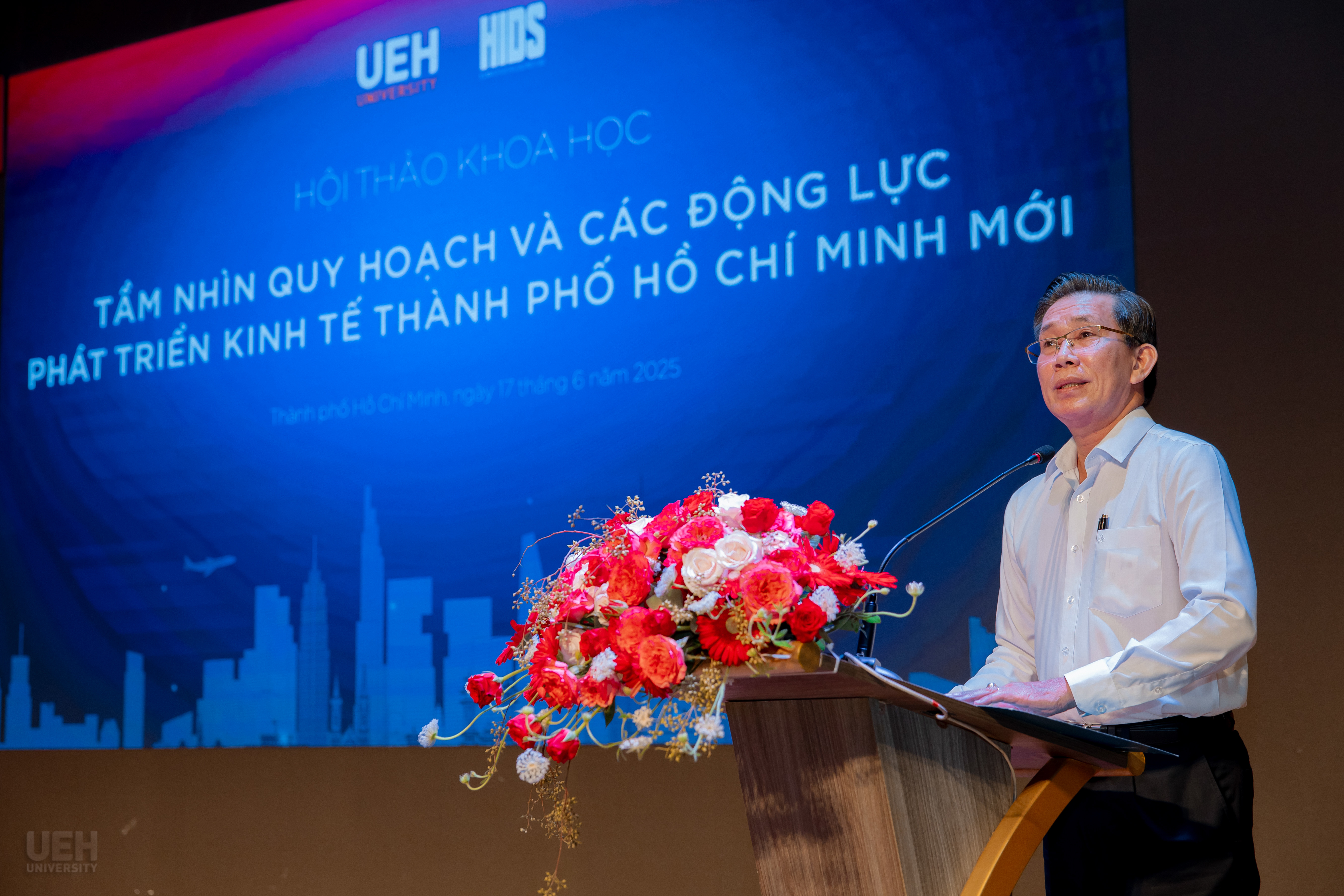 GS.TS Sử Đình Thành, Giám đốc Trường Đại học PG88 ⭐ Link trang chủ số 1 nhà cái PG88 com casino slot TP.HCM phát biểu tại hội nghị. Ảnh: UEH