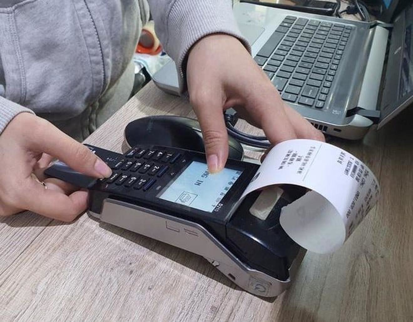 Nhiều hộ và cá nhân tìm cách đối phó khi thực hiện hoá đơn khởi tạo từ máy tính tiền. 
