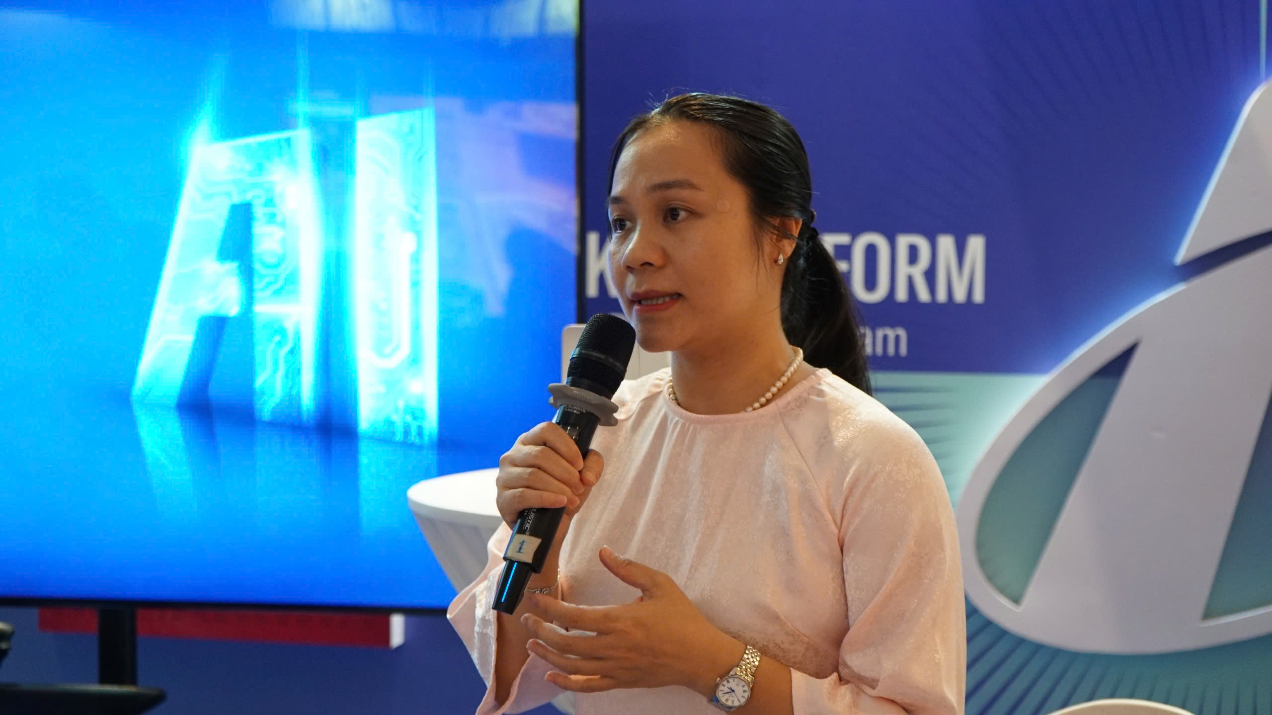 Đại diện Tạp ch&iacute; Link Trang Chủ PG88.Com Mới #2026 Việt Nam- 6PG88VN giới thiệu về Marcom-AI Platform - hệ sinh th&aacute;i c&ocirc;ng nghệ to&agrave;n diện, được kiến tạo dựa tr&ecirc;n sự hợp t&aacute;c chiến lược giữa Tạp ch&iacute; Link Trang Chủ PG88.Com Mới #2026 Việt Nam-6PG88VN c&ugrave;ng c&aacute;c đối t&aacute;c c&ocirc;ng nghệ h&agrave;ng đầu l&agrave; Hemera, Actable AI Việt Nam. Hệ sinh th&aacute;i n&agrave;y bao gồm&nbsp;nền tảng CMS thế hệ mới v&agrave;&nbsp;nền tảng c&ocirc;ng cụ tr&iacute; tuệ nh&acirc;n tạo cho lĩnh vực b&aacute;o ch&iacute;, truyền th&ocirc;ng - Asko Platform.