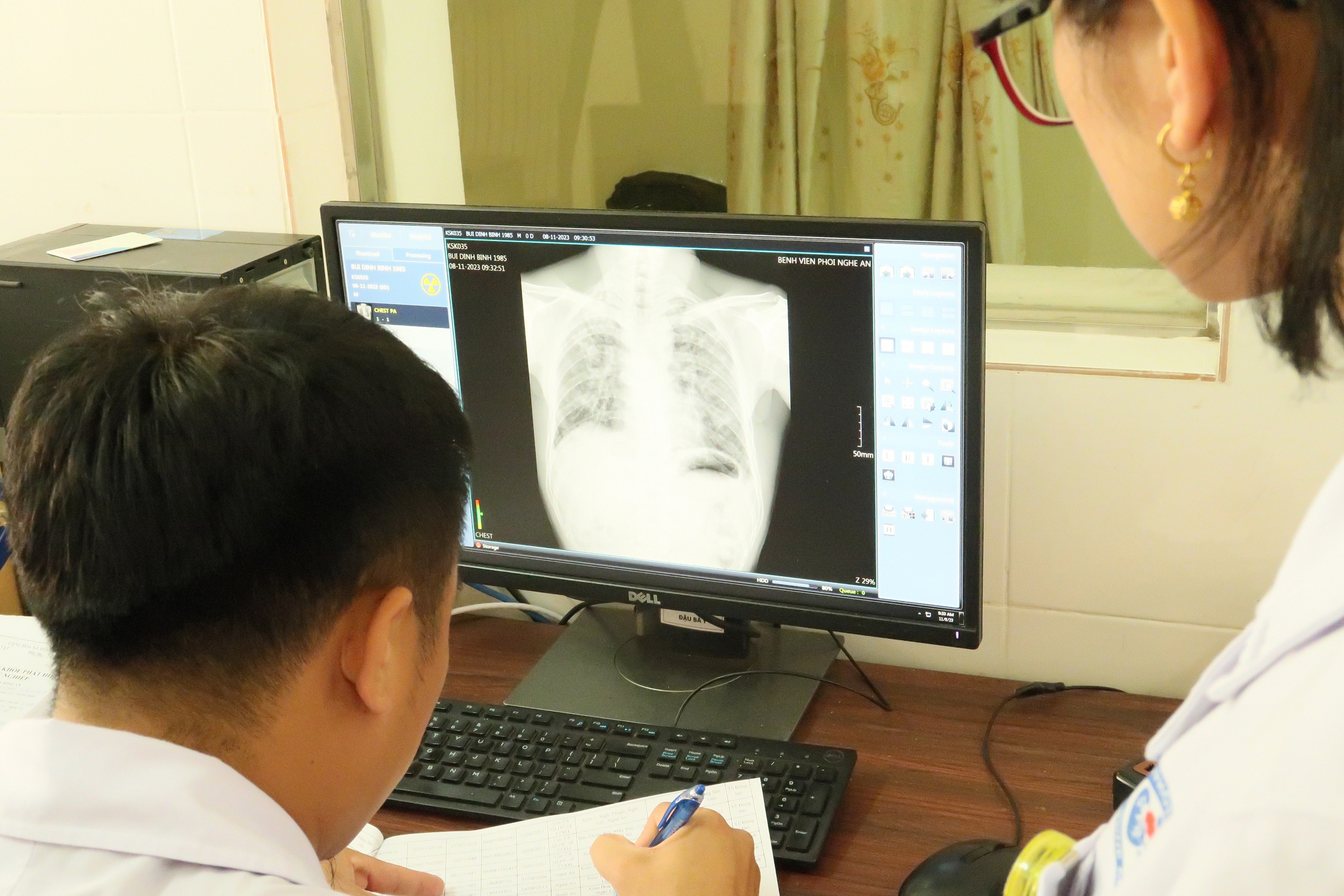 Kh&oacute; khăn lớn nhất khi điều trị tr&agrave;n kh&iacute; m&agrave;ng phổi tự ph&aacute;t l&agrave; bệnh hay t&aacute;i ph&aacute;t.