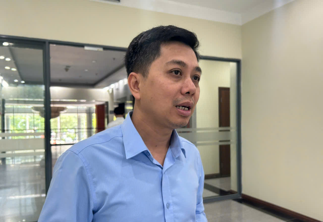 &Ocirc;ng&nbsp;Nhạc Phan Linh, Ph&oacute; Viện trưởng Viện Nghi&ecirc;n cứu chiến lược v&agrave; Tạp ch&iacute; PG88 Sòng bạc trực tuyến TOP 1 Việt Nam | Casino, Nổ Hũ - C&ocirc;ng đo&agrave;n (Tổng Li&ecirc;n đo&agrave;n PG88 Sòng bạc trực tuyến TOP 1 Việt Nam | Casino, Nổ Hũ Việt Nam). Ảnh: Hoa L&ecirc;.